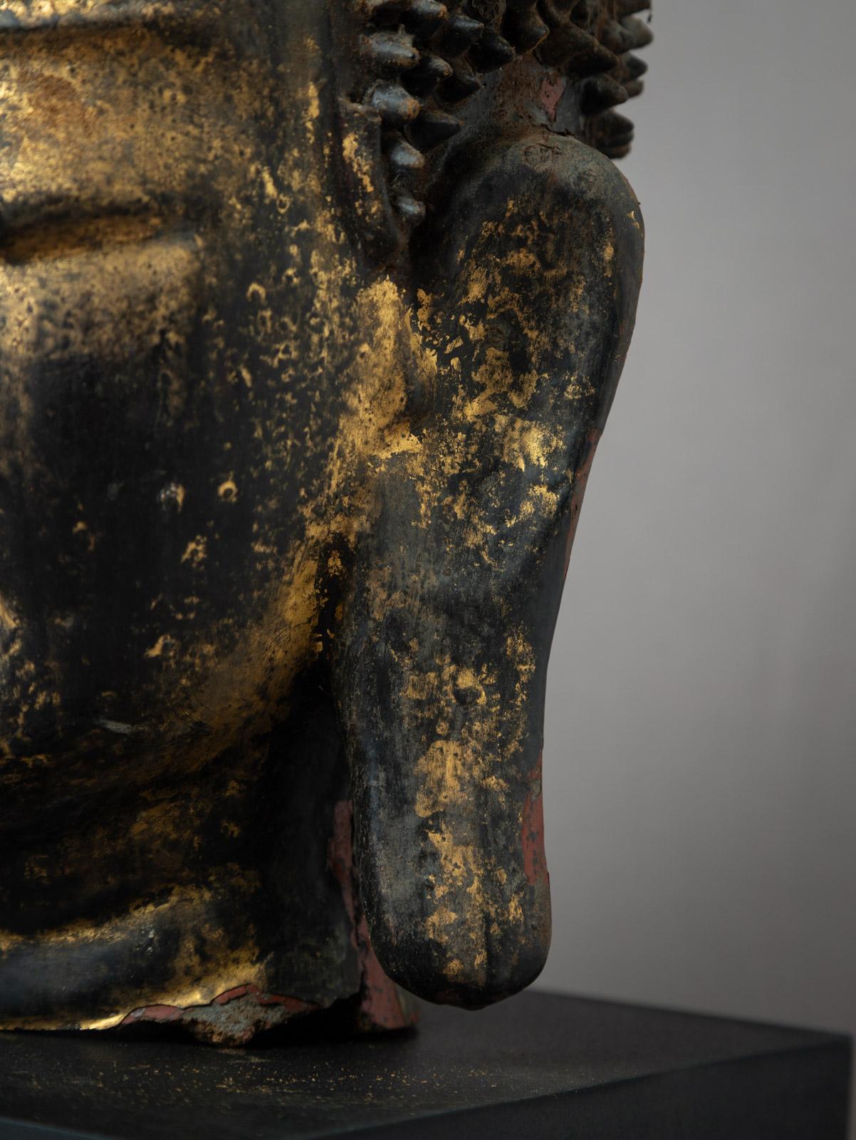 18th century antique Burmese Buddha head in Shan (Tai Yai) style For Sale 7