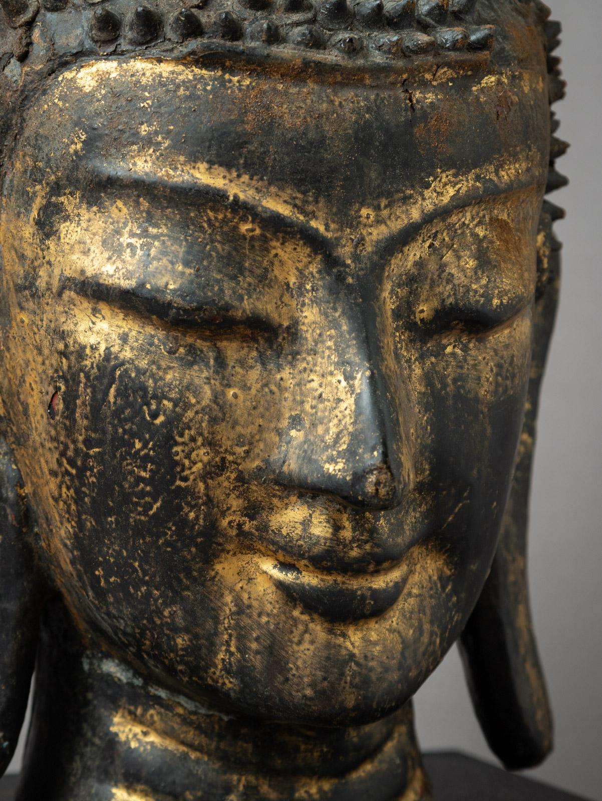 18th century antique Burmese Buddha head in Shan (Tai Yai) style For Sale 1