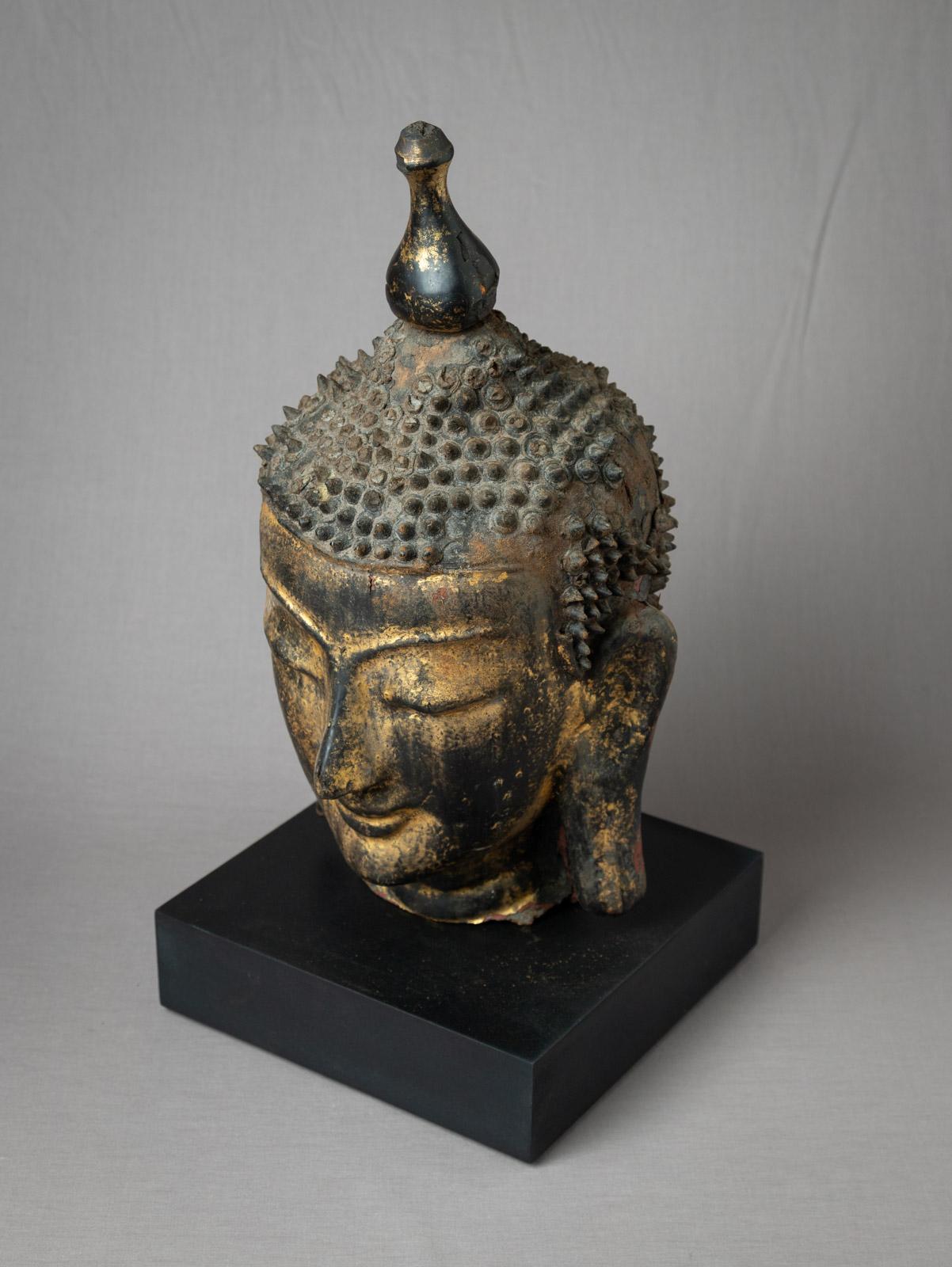 18th century antique Burmese Buddha head in Shan (Tai Yai) style For Sale 2