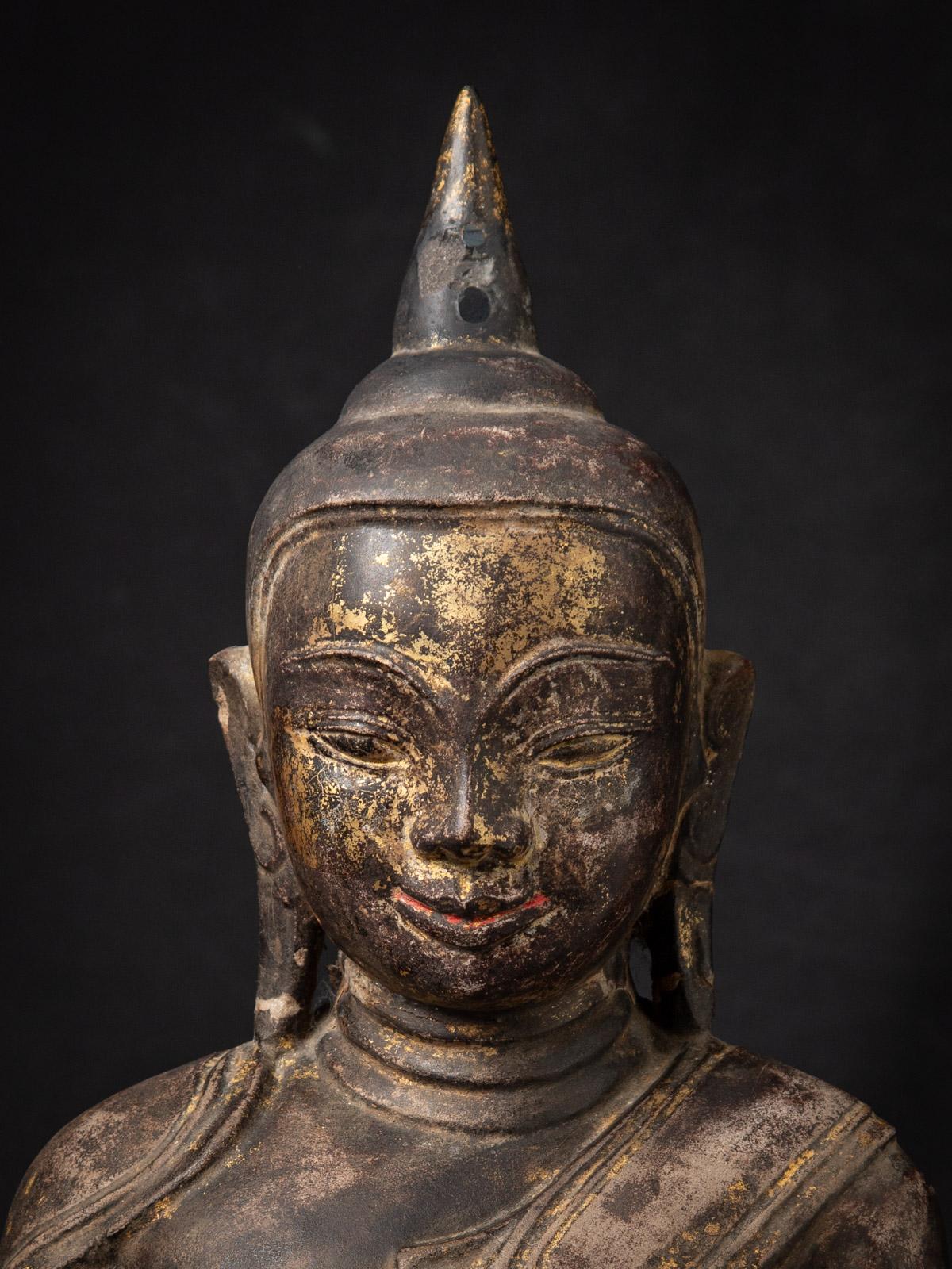 18th century Antique Burmese sandstone Buddha statue from Burma In Good Condition For Sale In DEVENTER, NL