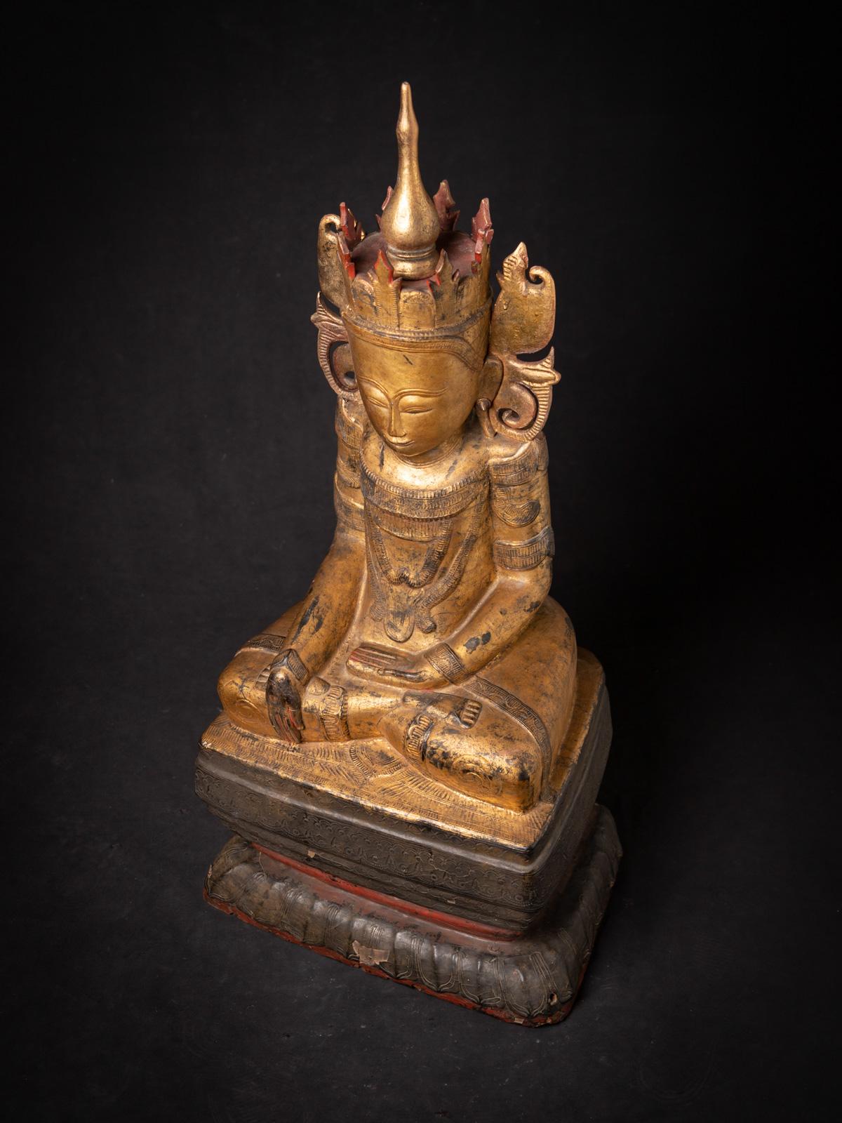 18th Century Antique Burmese Wooden Buddha Statue in Bhumisparsha Mudra For Sale 9