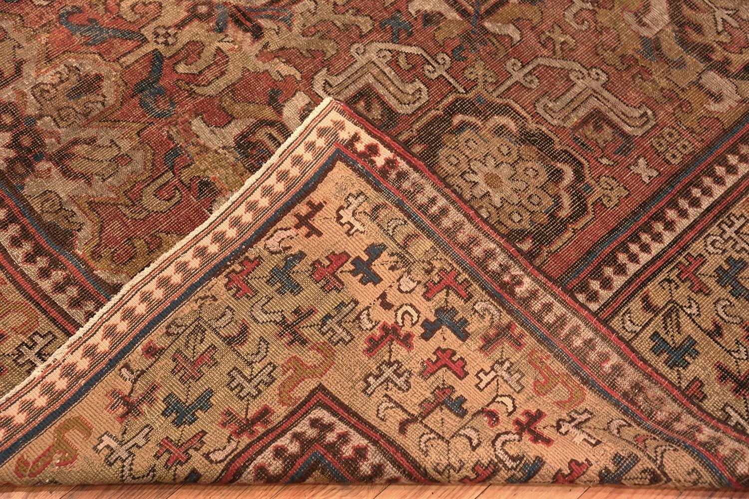 Wool 18th Century Antique Caucasian Kuba Carpet. 6 ft 9 in x 9 ft 5 in For Sale