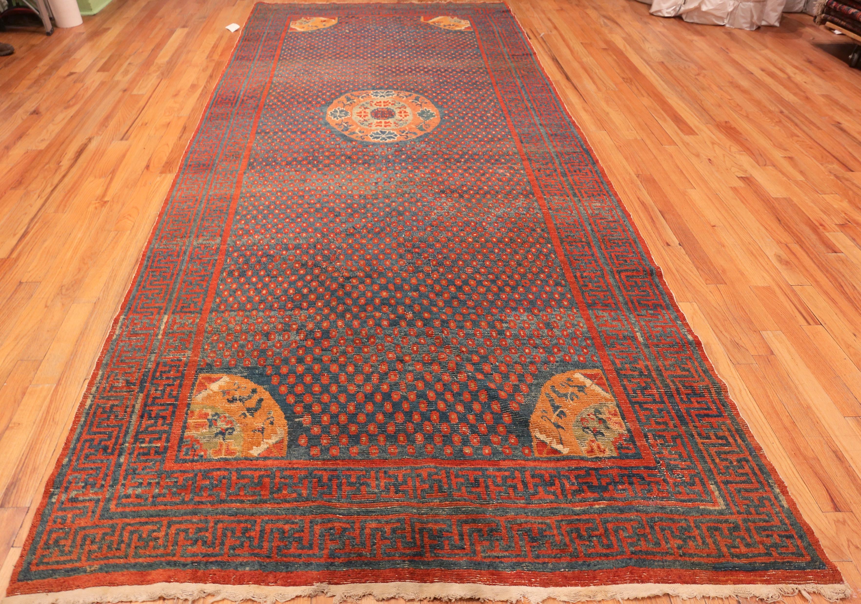 18th Century Antique Chinese Kansu Rug. 6 ft 7 in x 15 ft 6 in For Sale 2