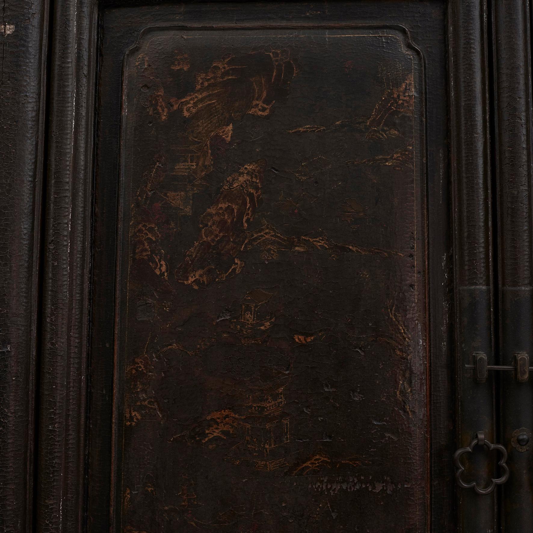 Cabinet ancien du 18e siècle de la dynastie chinoise Qing avec décor original Bon état - En vente à Kastrup, DK