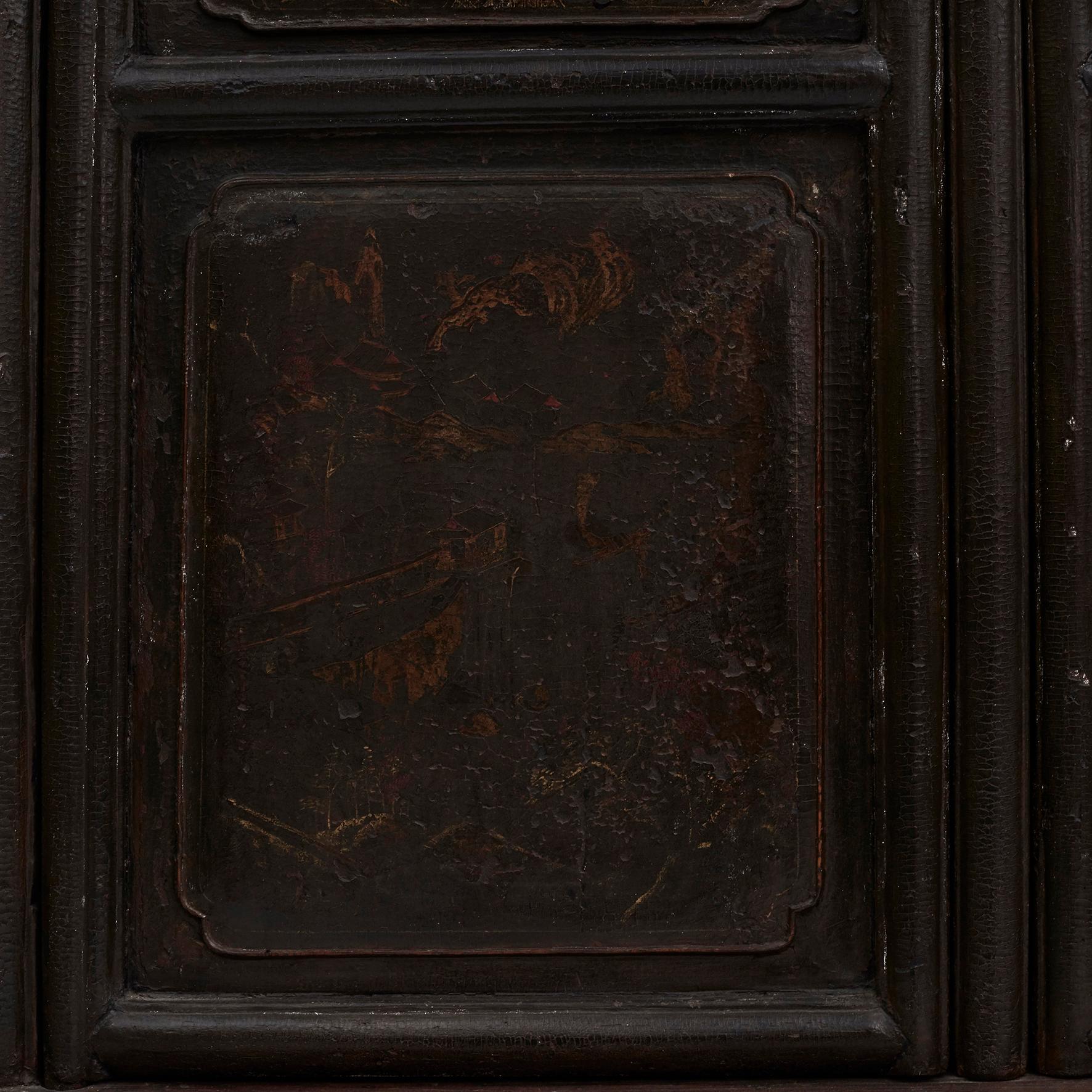Antikes chinesisches Kabinett aus der Qing Dynasty des 18. Jahrhunderts mit Originaldekor im Angebot 2
