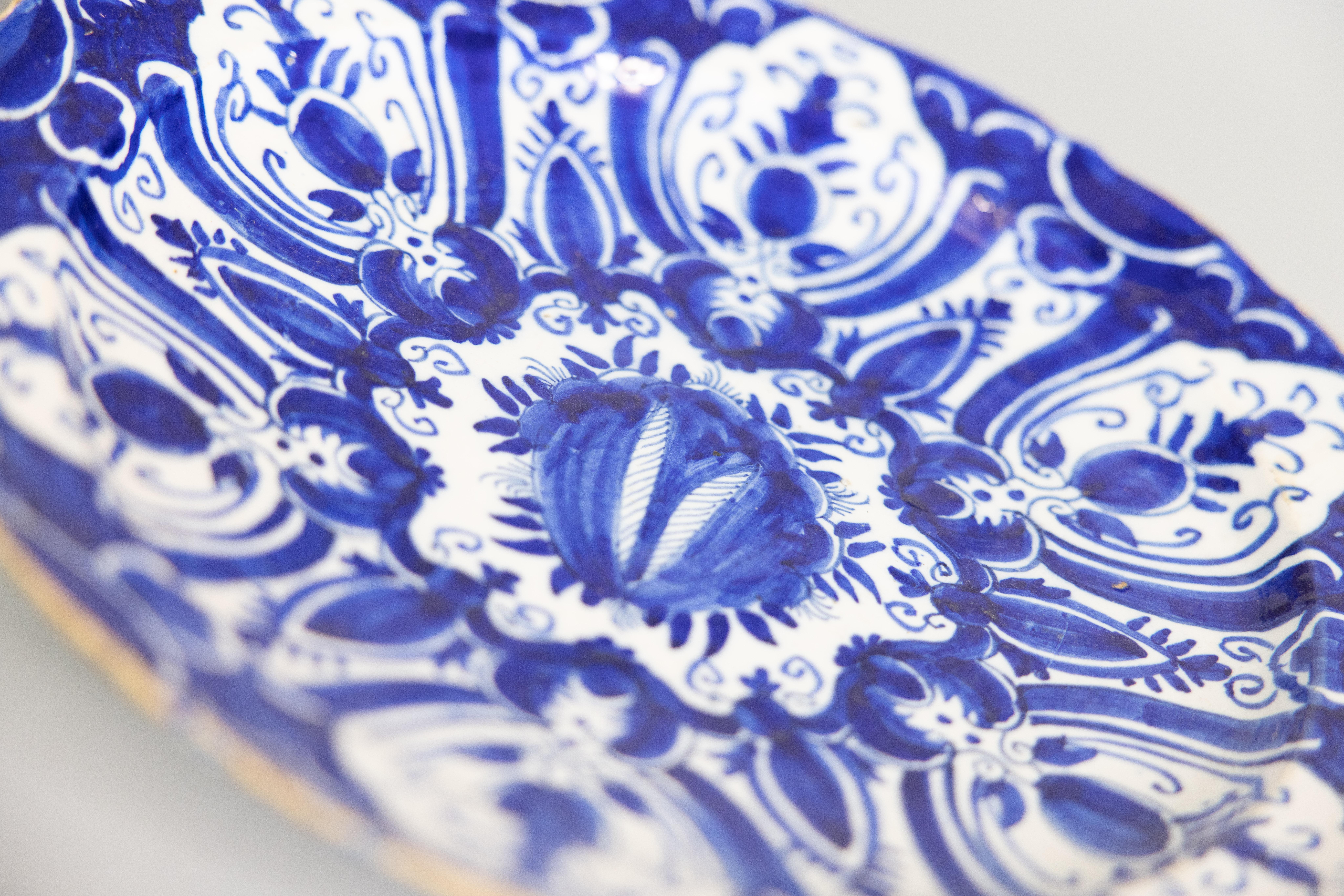 Other 18th Century Antique Delft Tulip Charger For Sale