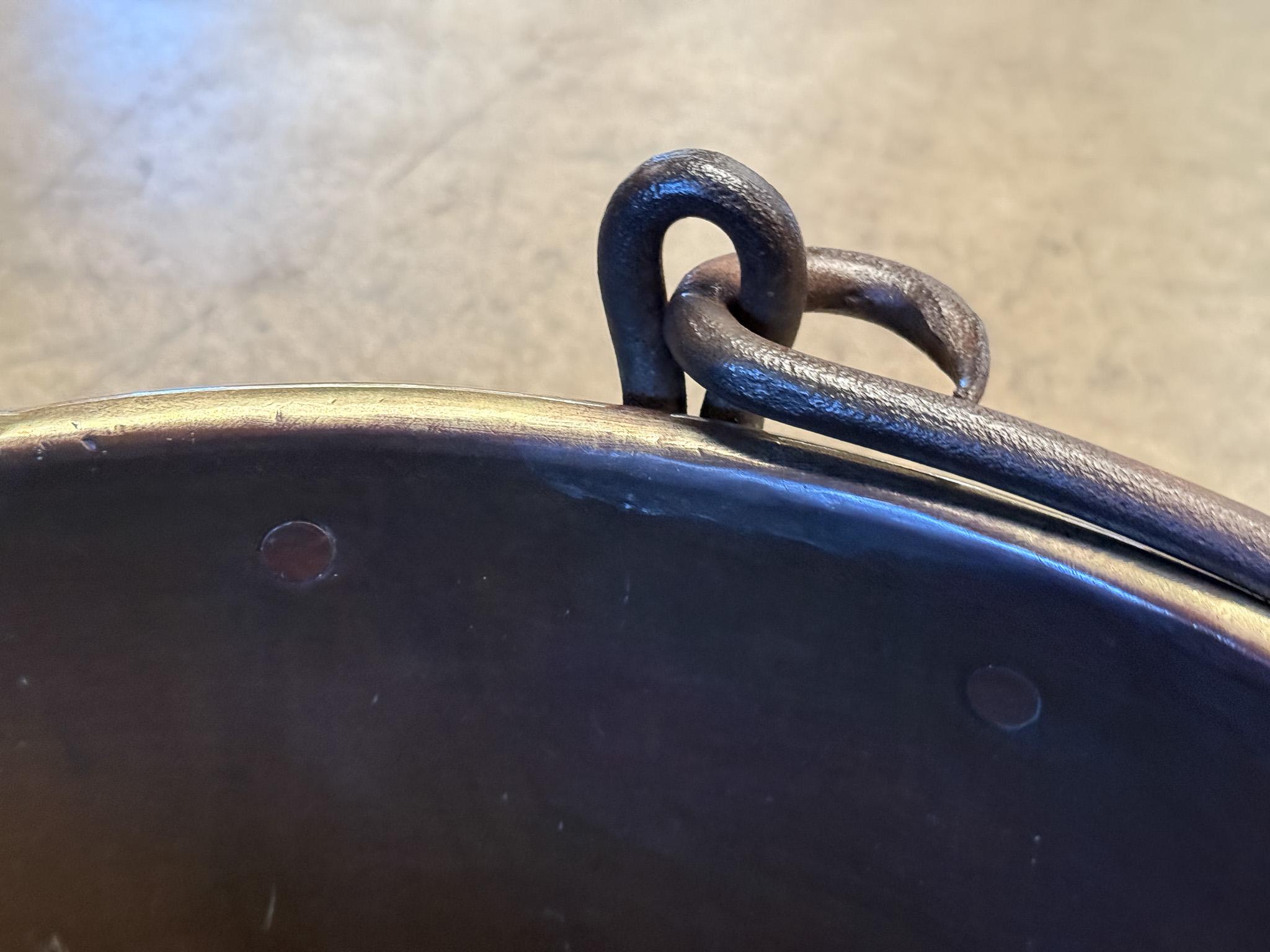 18th Century Antique Dutch Polished Brass Firewood Basket For Sale 5