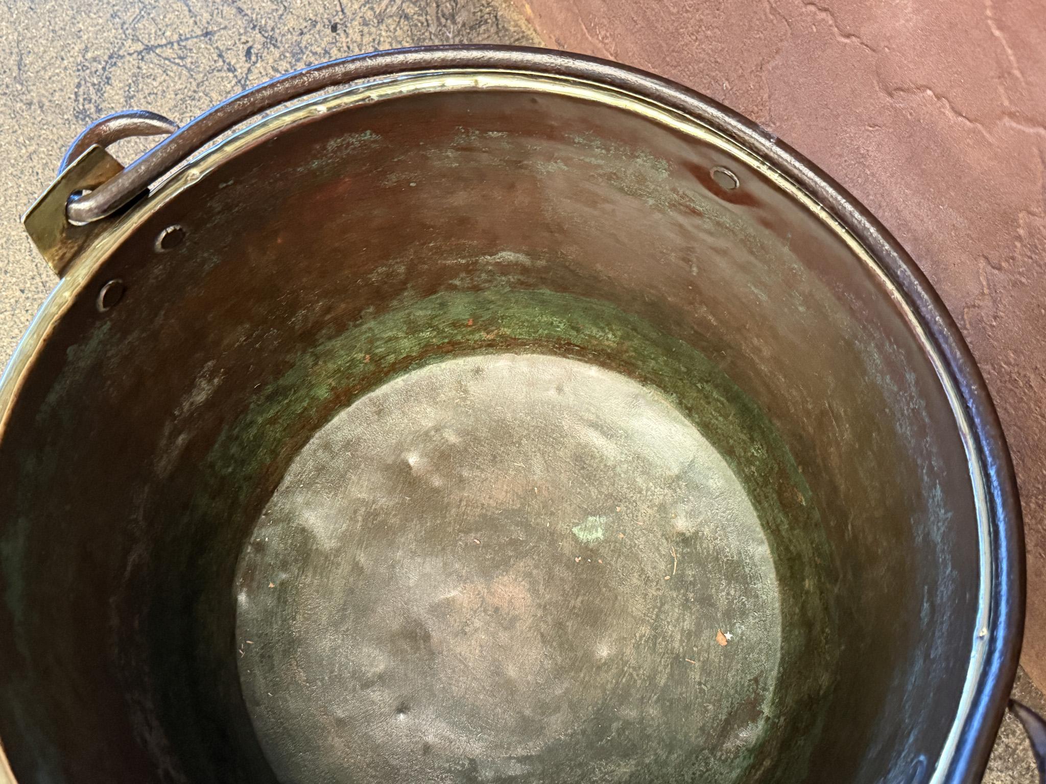 18th Century Antique Dutch Polished Brass Firewood Basket For Sale 8