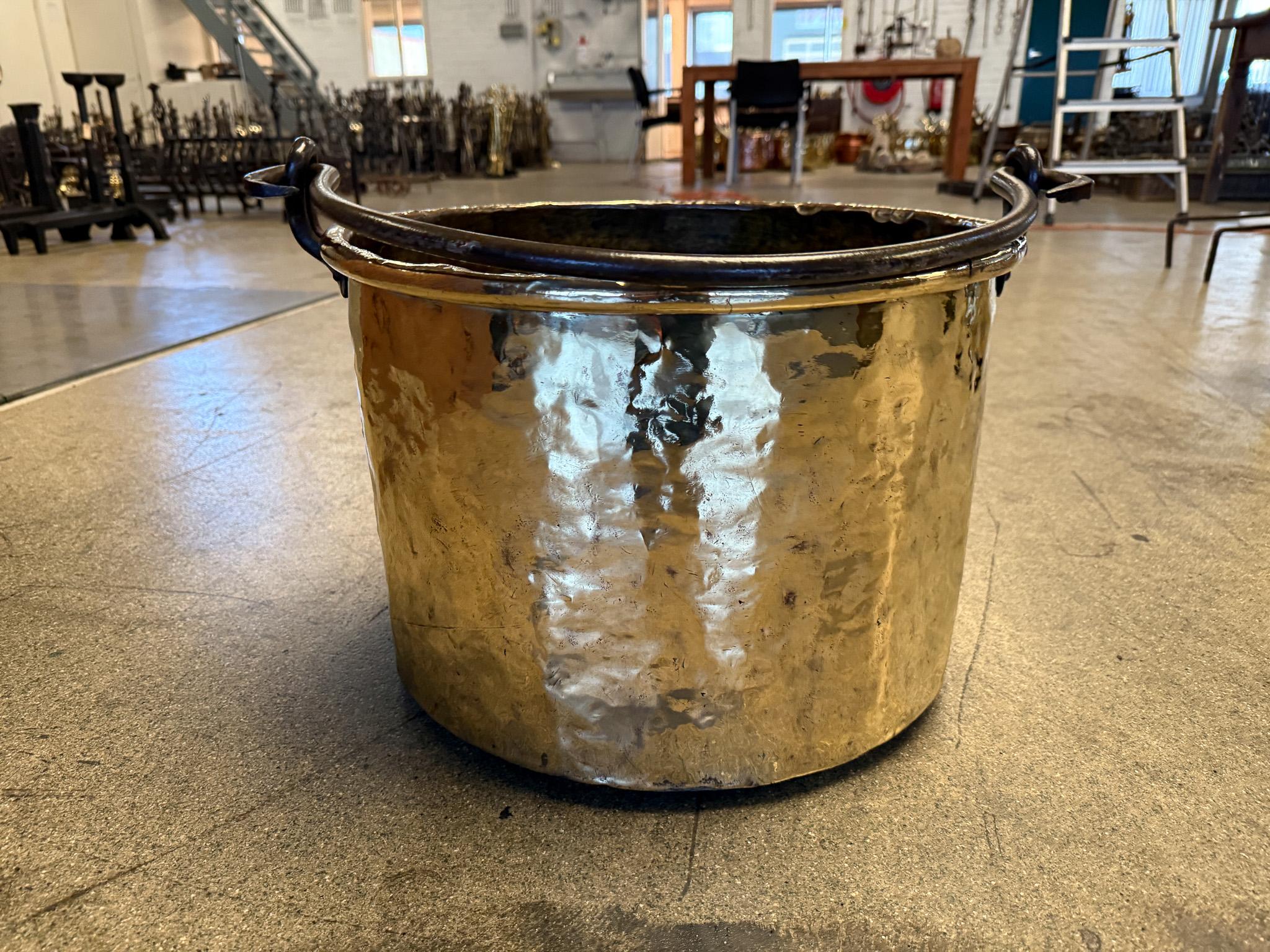 18th Century Antique Dutch Polished Brass Firewood Basket For Sale 8