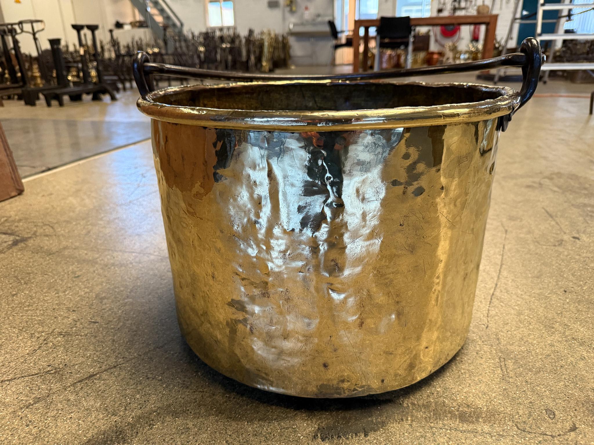 18th Century Antique Dutch Polished Brass Firewood Basket For Sale 9