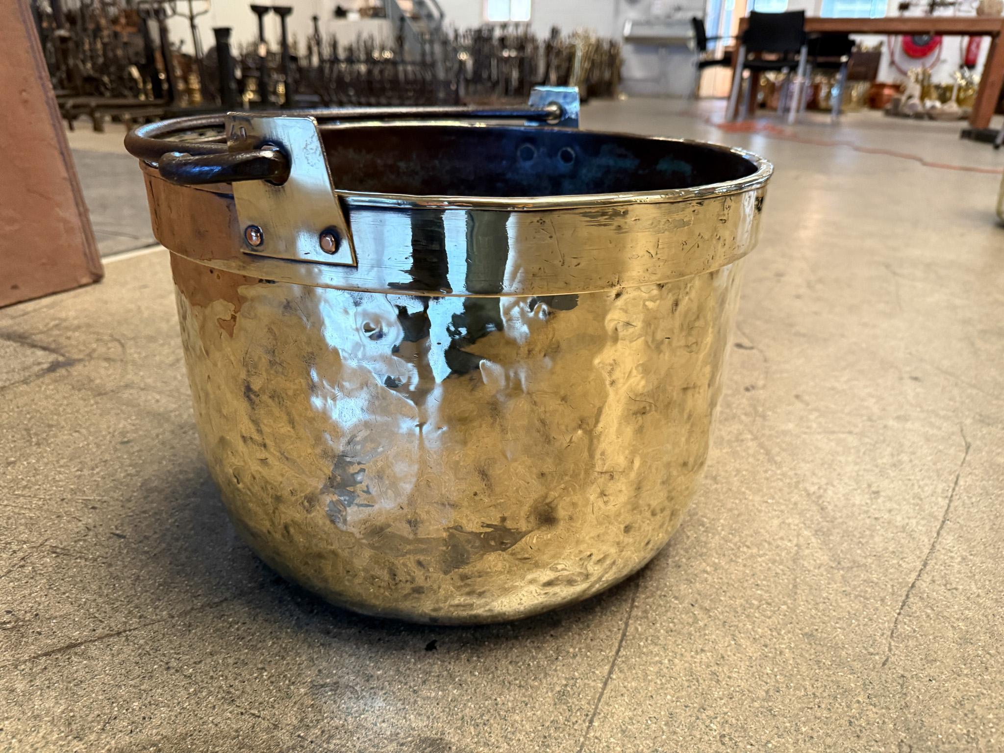 18th Century Antique Dutch Polished Brass Firewood Basket For Sale 11