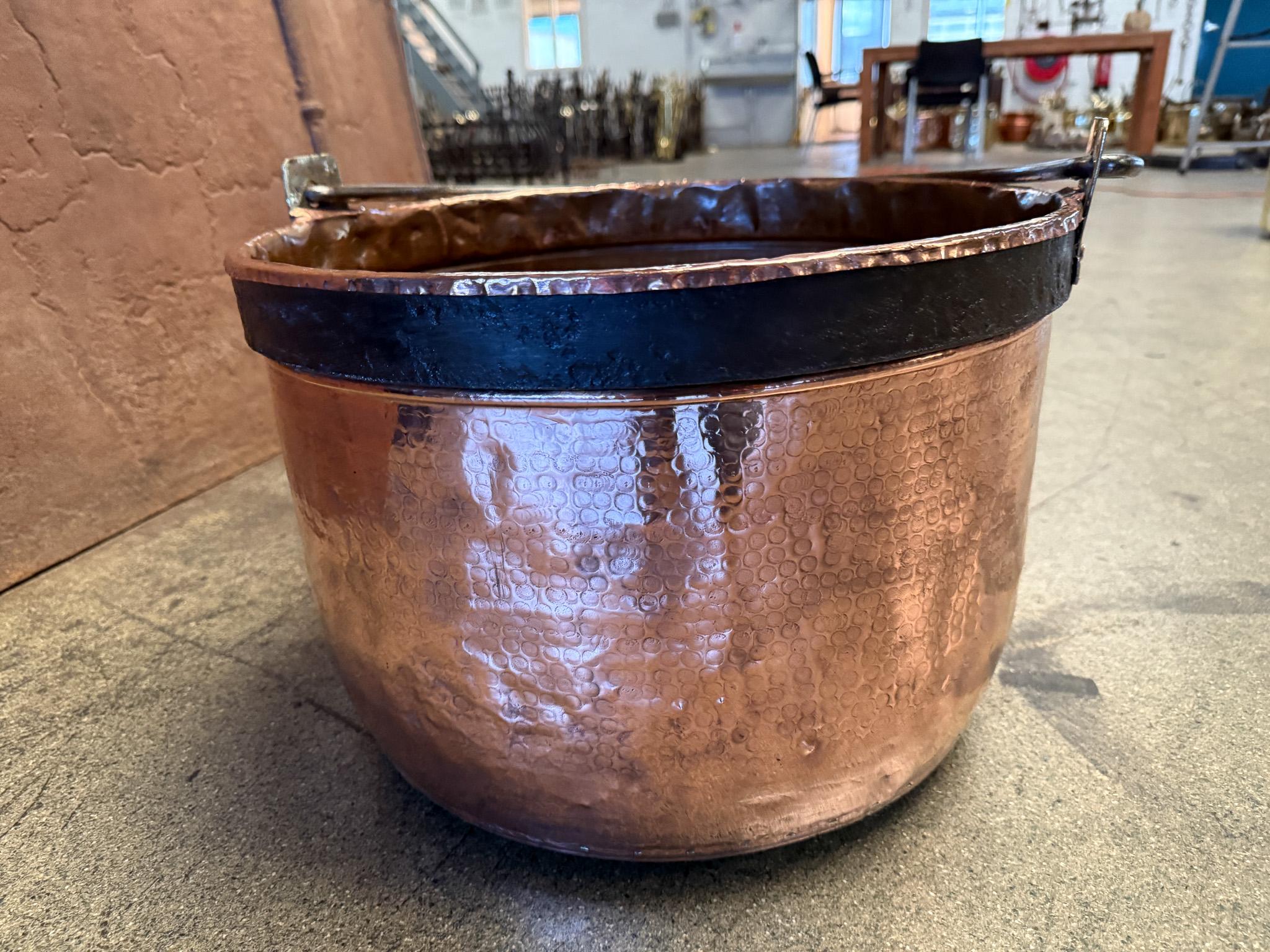 18th Century Antique Dutch Polished Copper Firewood Basket For Sale 7