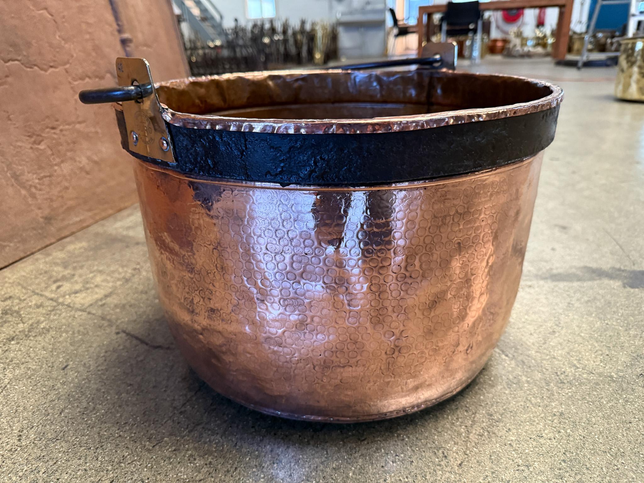 18th Century Antique Dutch Polished Copper Firewood Basket For Sale 8