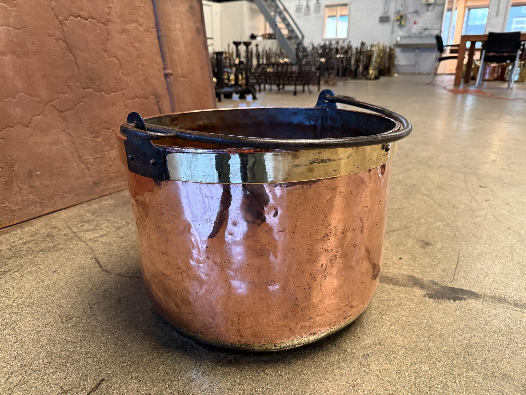 18th Century Antique Dutch Polished Copper Firewood Basket For Sale 10
