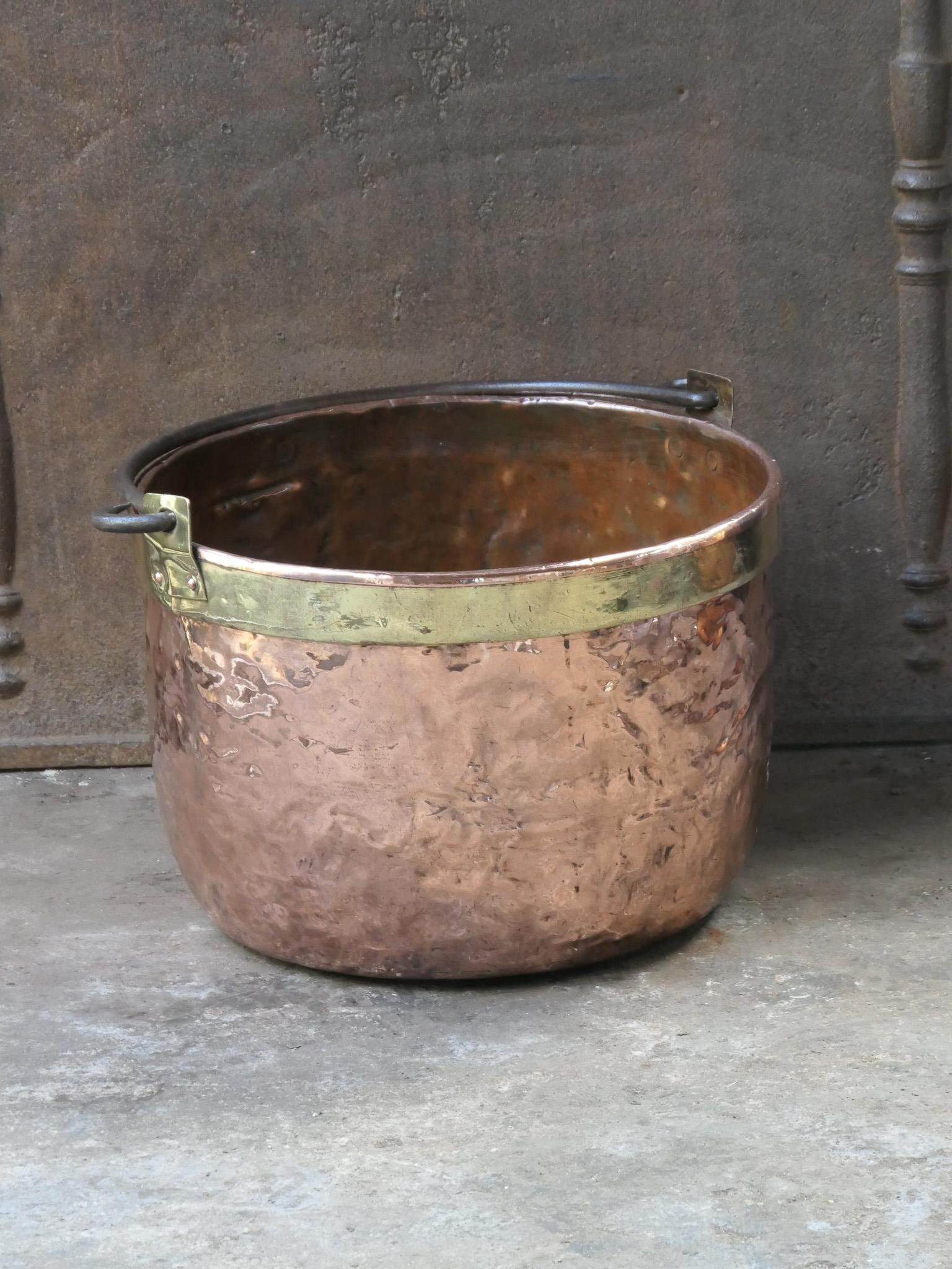 Louis XV 18th Century Antique Dutch Polished Copper Firewood Basket For Sale