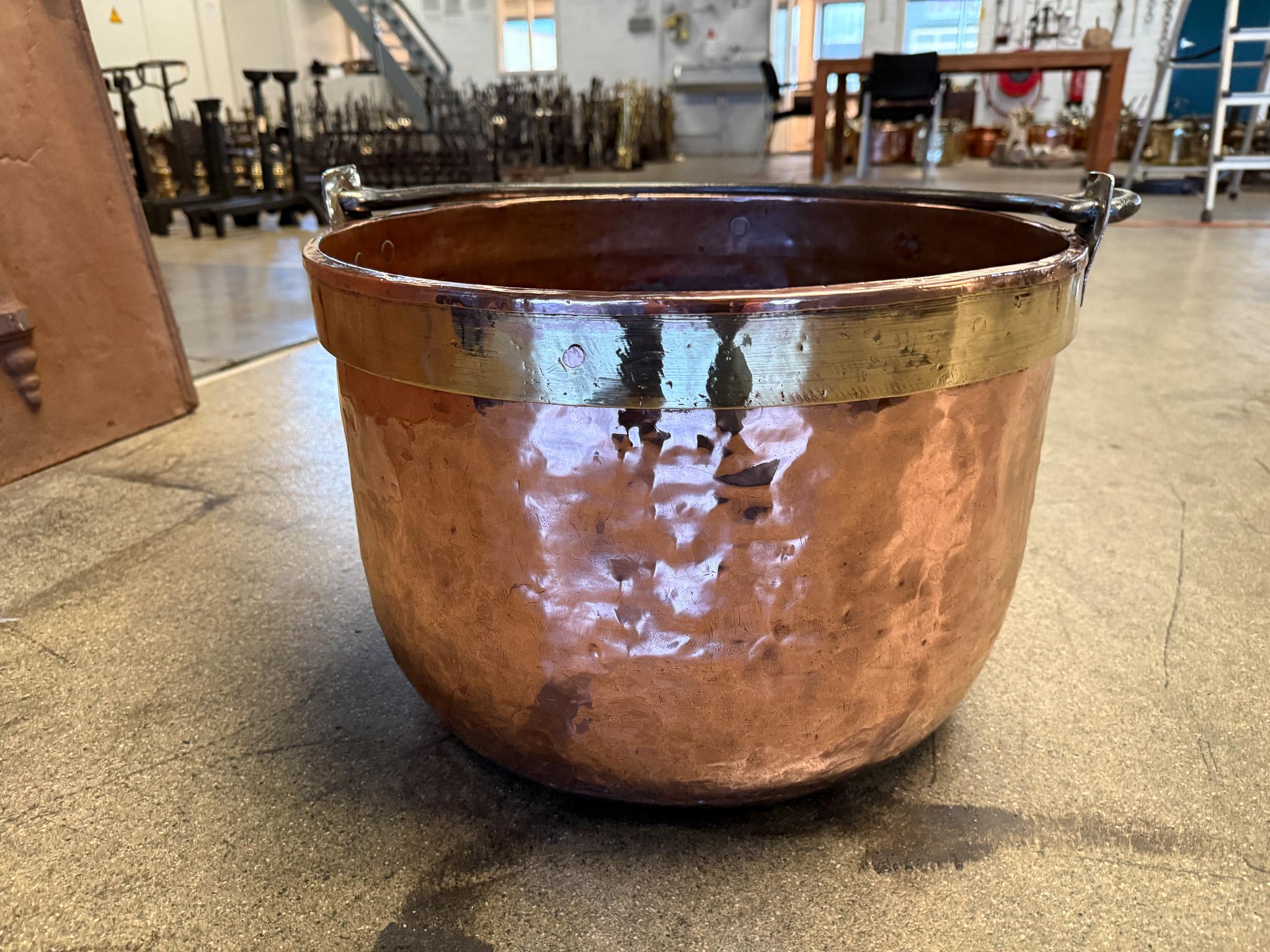 18th Century Antique Dutch Polished Copper Firewood Basket For Sale 1