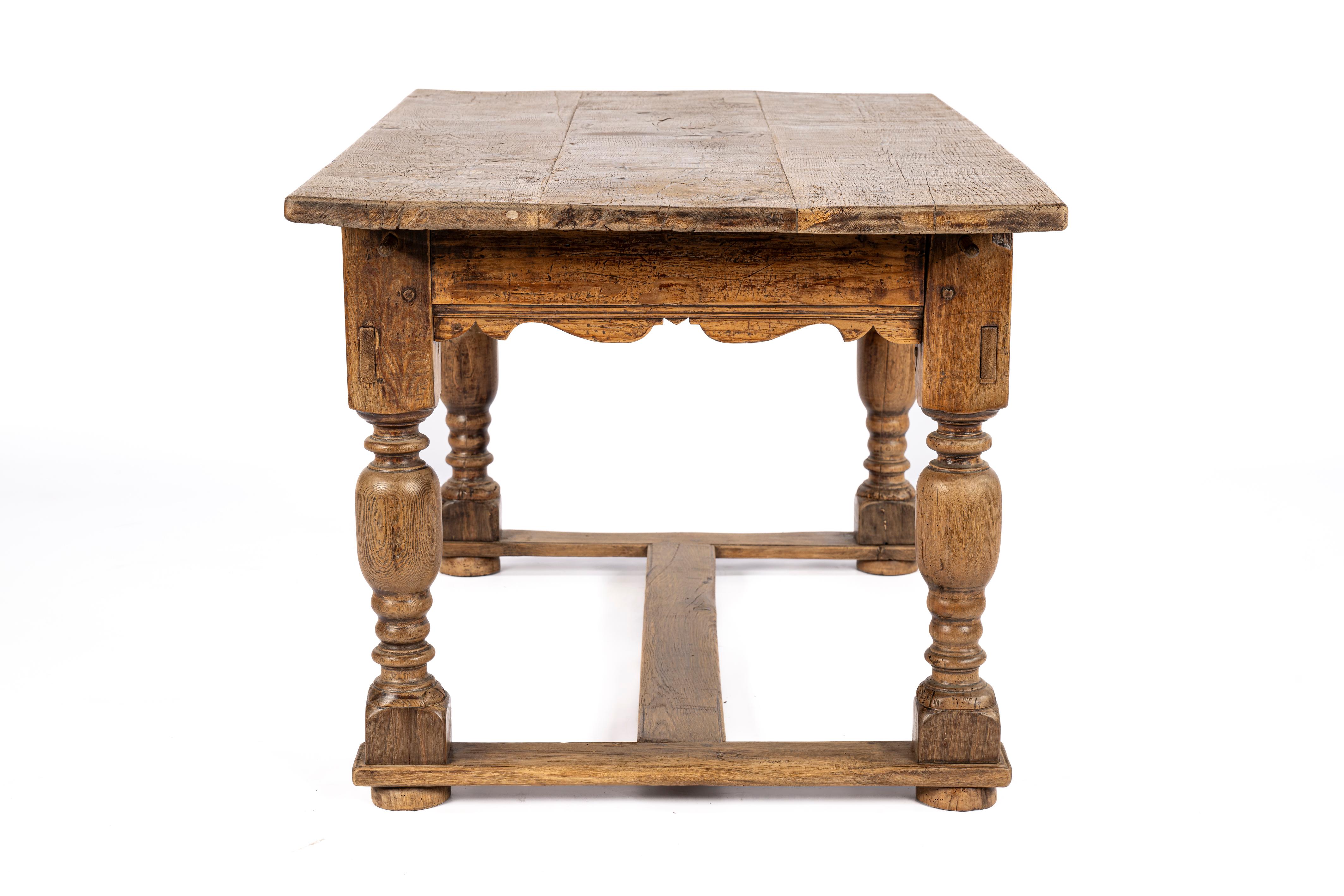 Néerlandais Table Bolpoot Tafel hollandaise antique de la Renaissance du 18ème siècle en chêne naturel rustique en vente