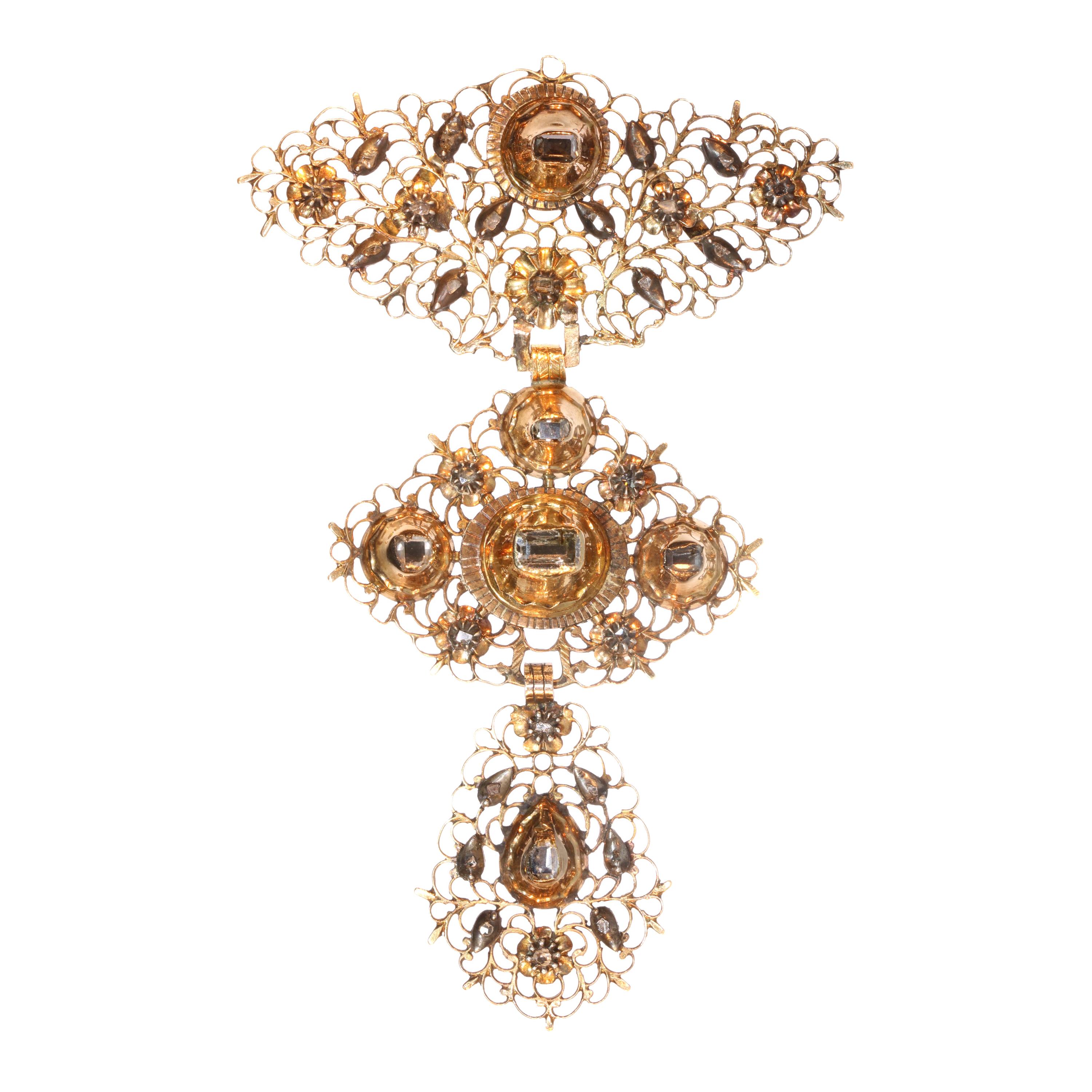 18th Century Antique Filigree Gold Cross Pendant with Table Cut Diamonds, 1750s For Sale