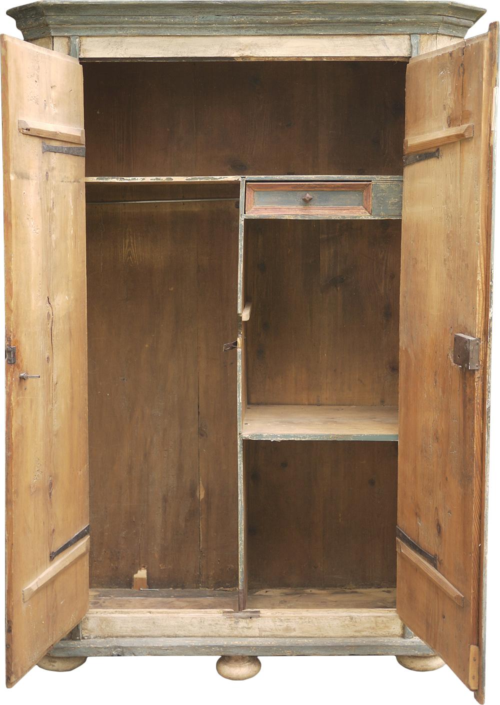 Tyrolean painted wardrobe
COD: A145
H. - 185 - W. - 117 (129 with frames) - P. - 43 (48 with frames)
H. - 72,8 in - W. - 46,1 in (50,8 in to the frames) - P. - 16,9 in (18,9 in to the frames)

Cabinet entirely painted in cream/ivory white. On the
