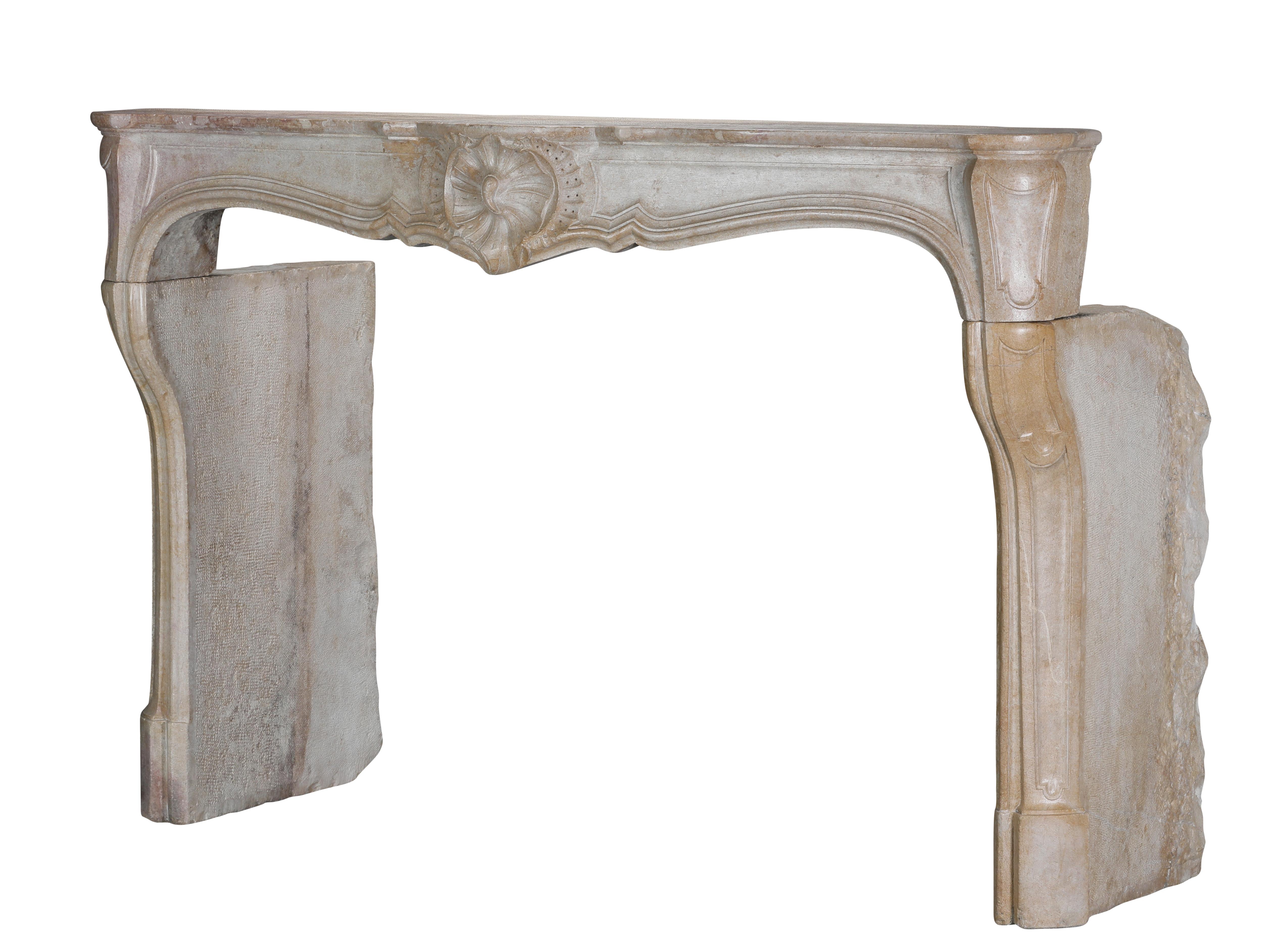 Siglo XVIII Antique French Decorative Regency Chimenea de Piedra Extra Ancha en venta 8