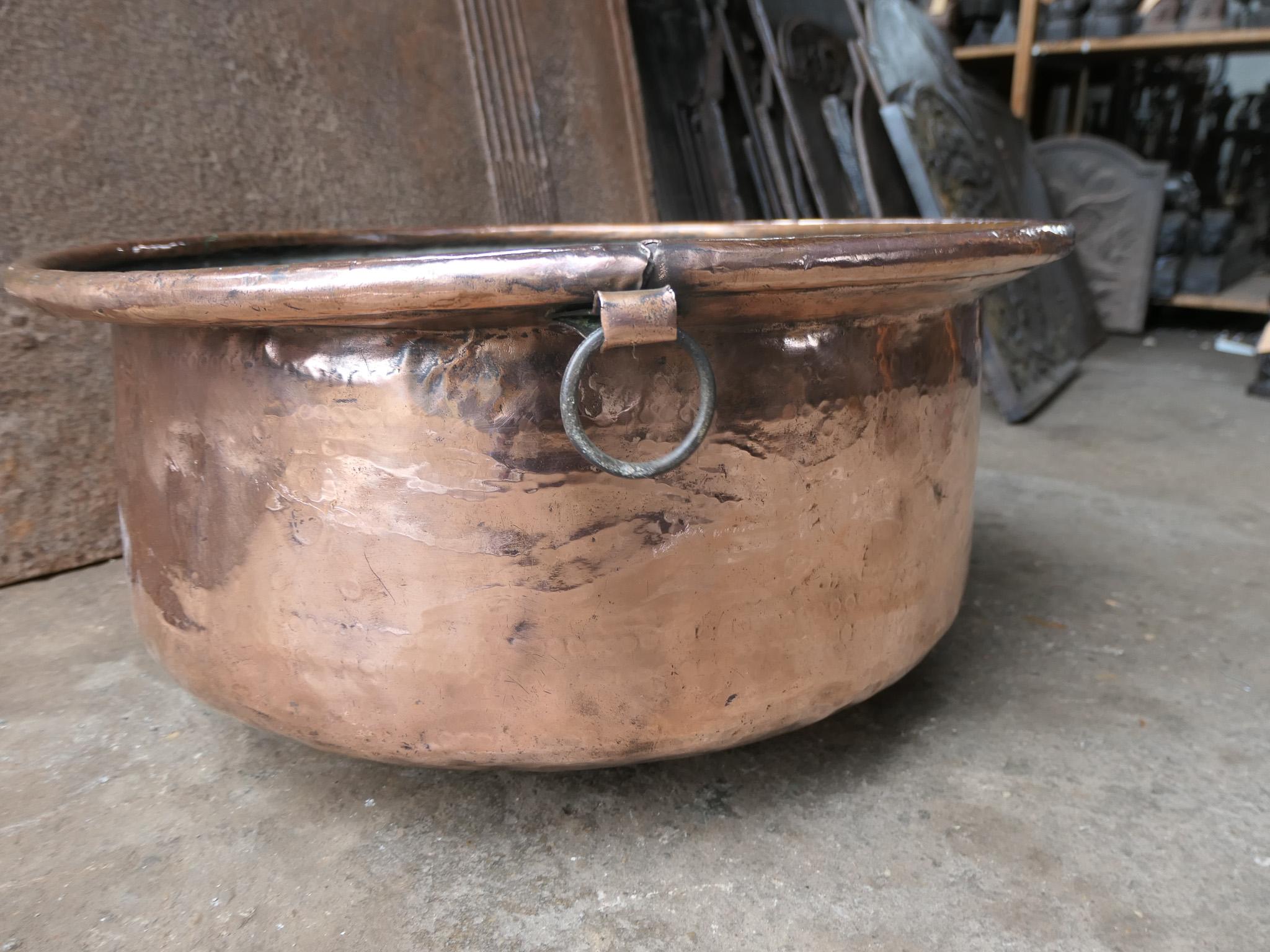 18th Century Antique French Polished Copper Firewood Basket For Sale 11