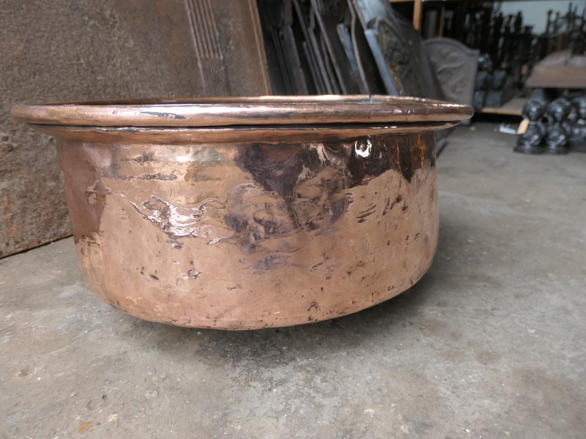 18th Century Antique French Polished Copper Firewood Basket For Sale 13