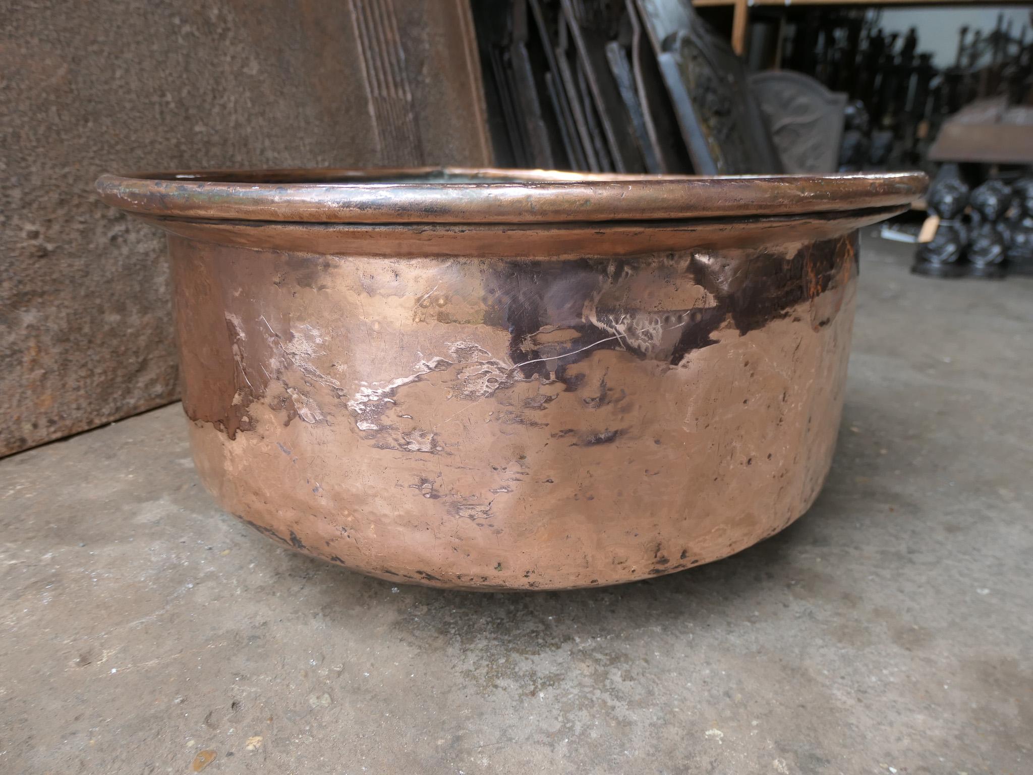 18th Century Antique French Polished Copper Firewood Basket For Sale 14