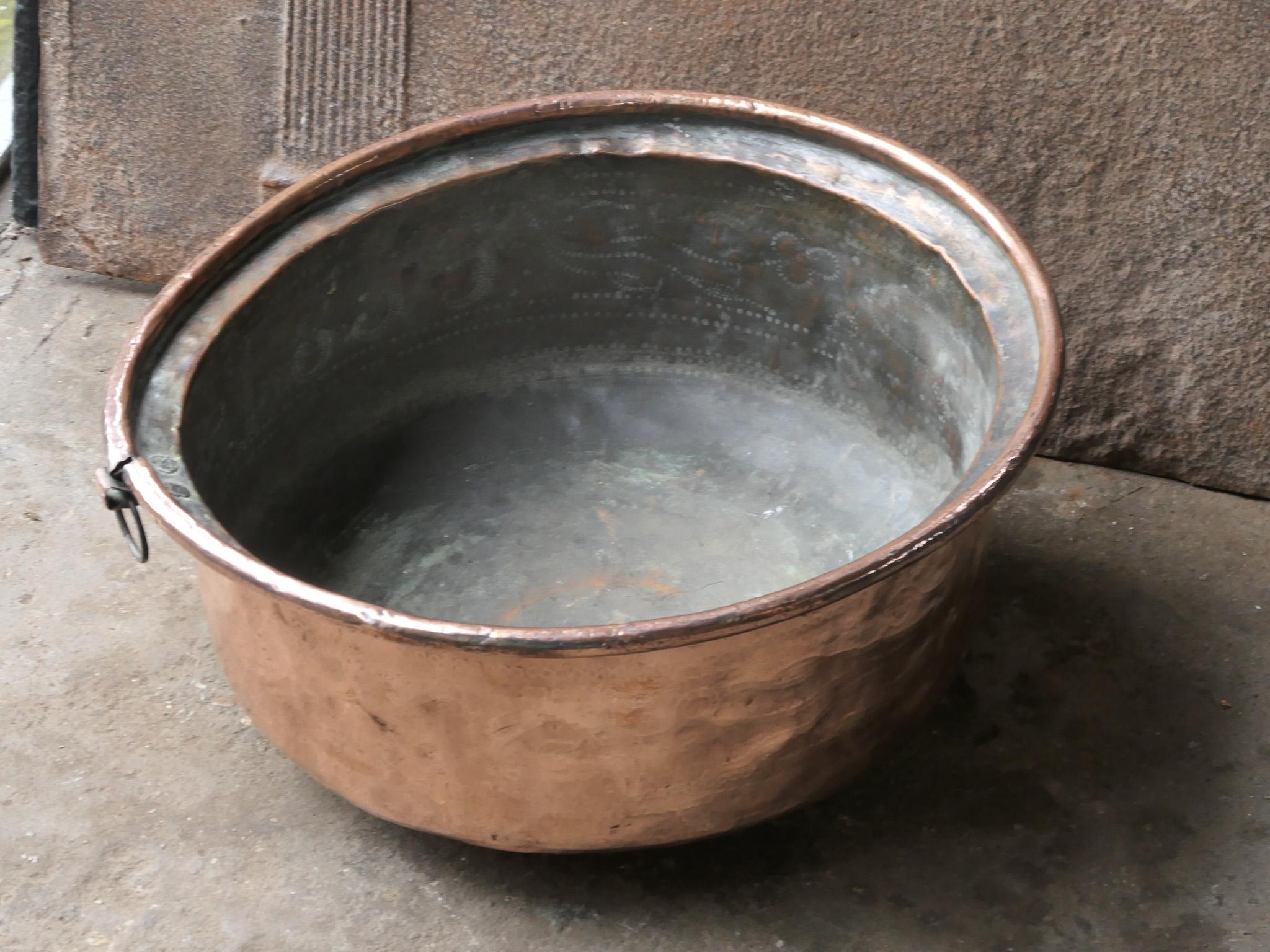 Cuivre Panier en bois de feuillus français en cuivre poli du 18ème siècle en vente