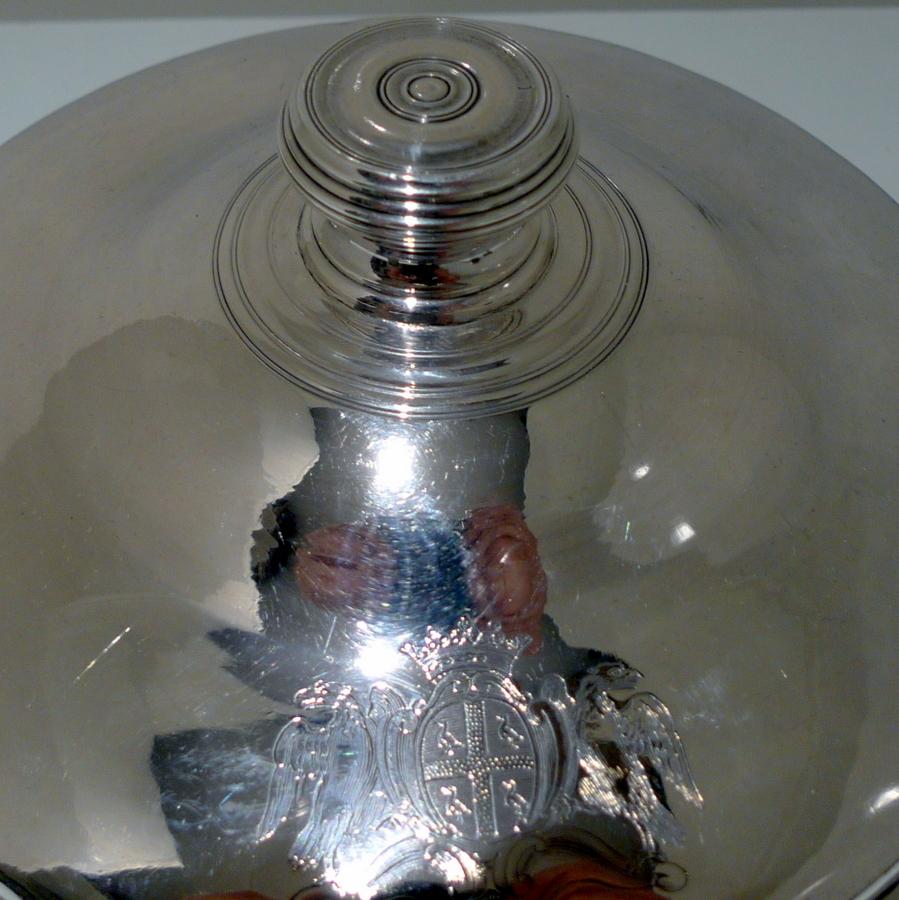 Mid-18th Century Antique French Silver Entree Dish circa 1765 Paris Guillaume Pigeron For Sale