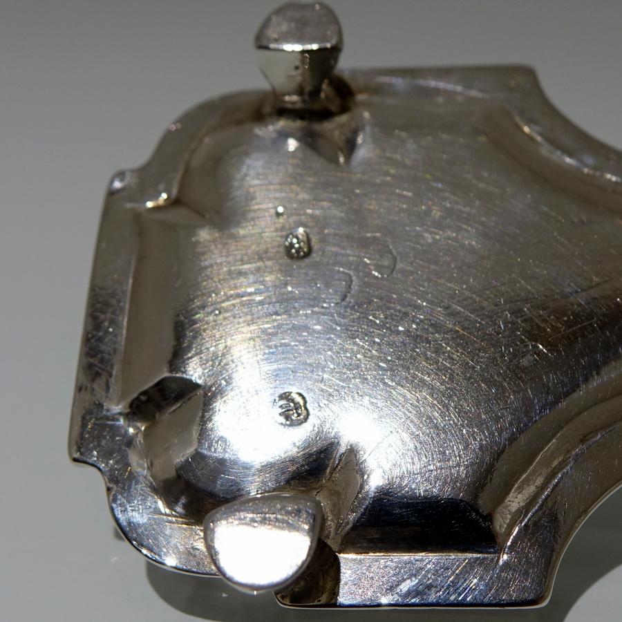 18th Century Antique Geo II Sterling Silver Snuffer& tray London 1727/39 J Gould For Sale 3