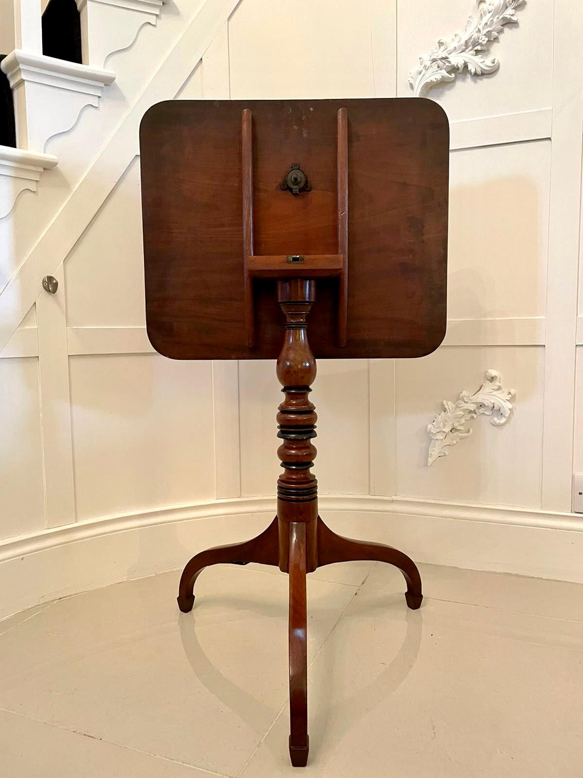 Ancienne lampe en acajou de qualité George III du 18ème siècle en vente 1