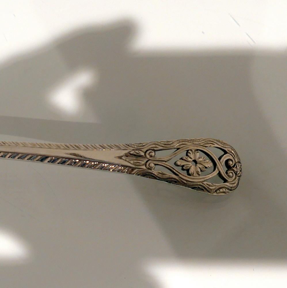 Georgian 18th Century Antique George III Sterling Silver Fish Slice London 1772 W Plummer For Sale