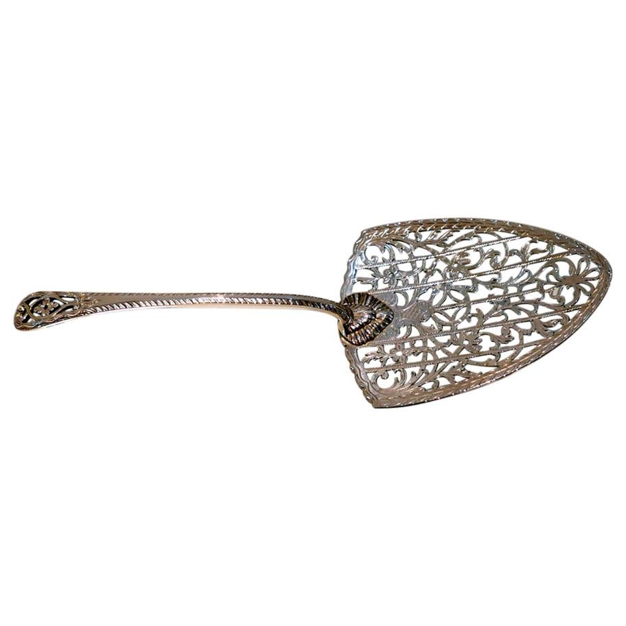 18th Century Antique George III Sterling Silver Fish Slice London 1772 W Plummer For Sale