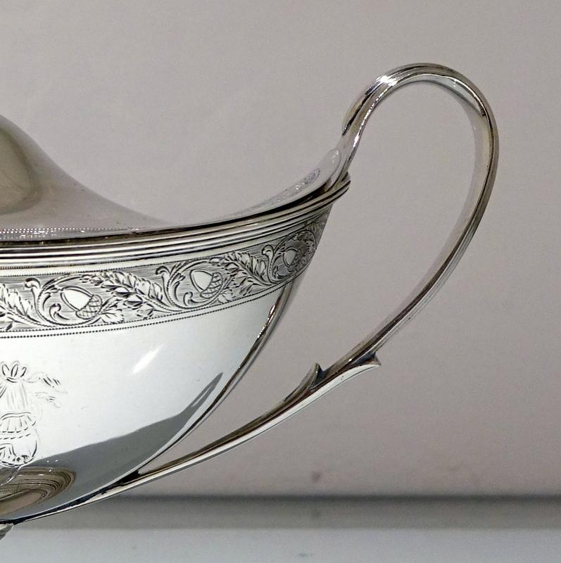 British 18th Century Antique George III Sterling Silver Pair of Sauce Tureens, London For Sale