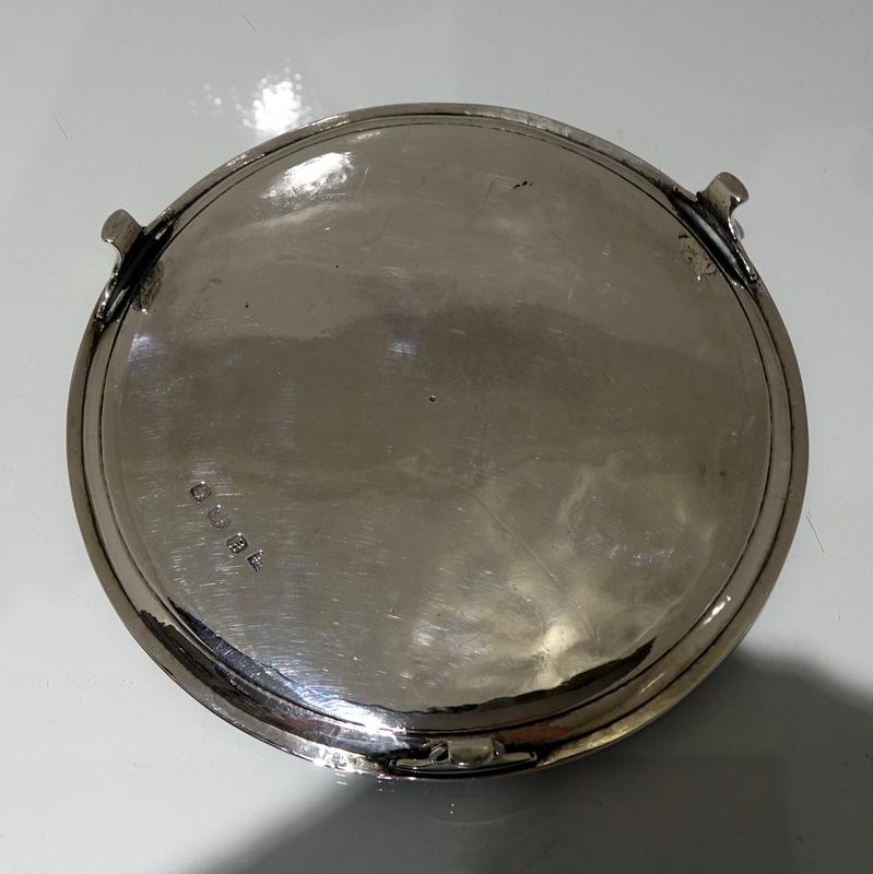 Late 18th Century 18th Century Antique George III Sterling Silver Salver London 1782 Smith & Sharp For Sale