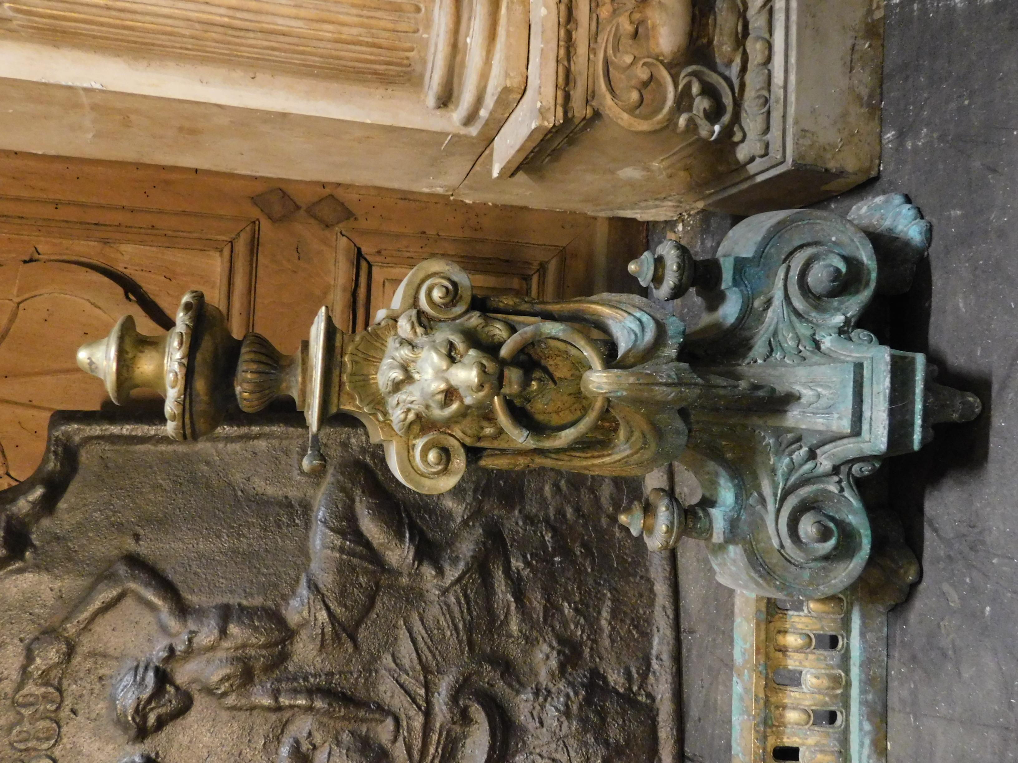 18th Century Antique Golden Bronze Ashtray For Sale 1