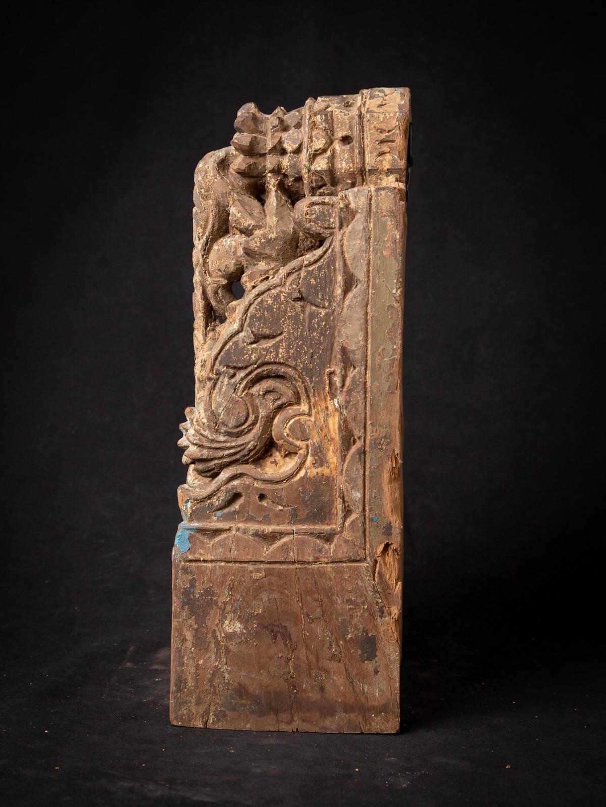 fragment de temple indien ancien en bois du 18ème siècle, originaire des Bouddhas d'origine Bon état - En vente à DEVENTER, NL