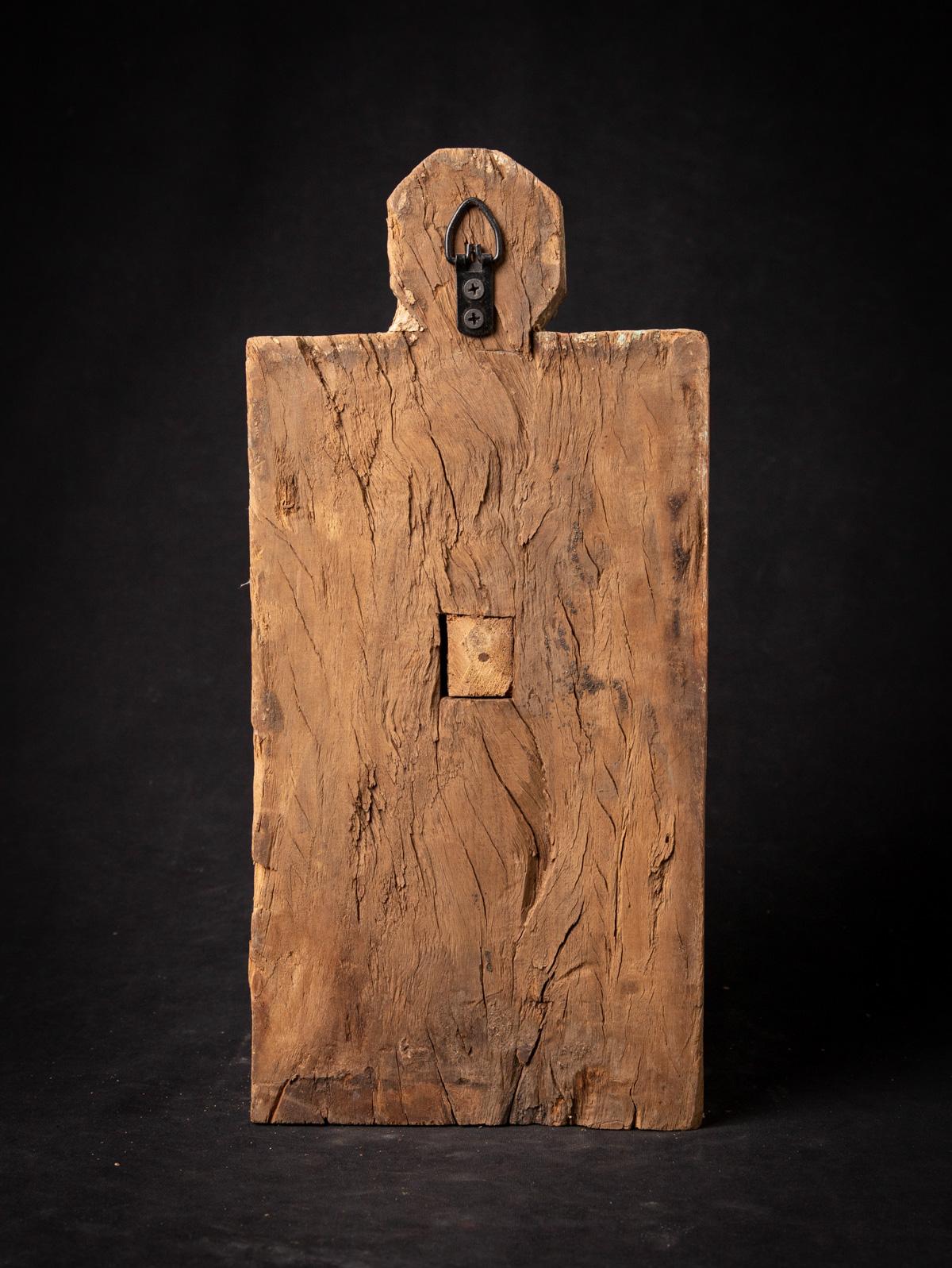 XVIIIe siècle et antérieur fragment de temple indien ancien en bois du 18ème siècle, originaire des Bouddhas d'origine en vente