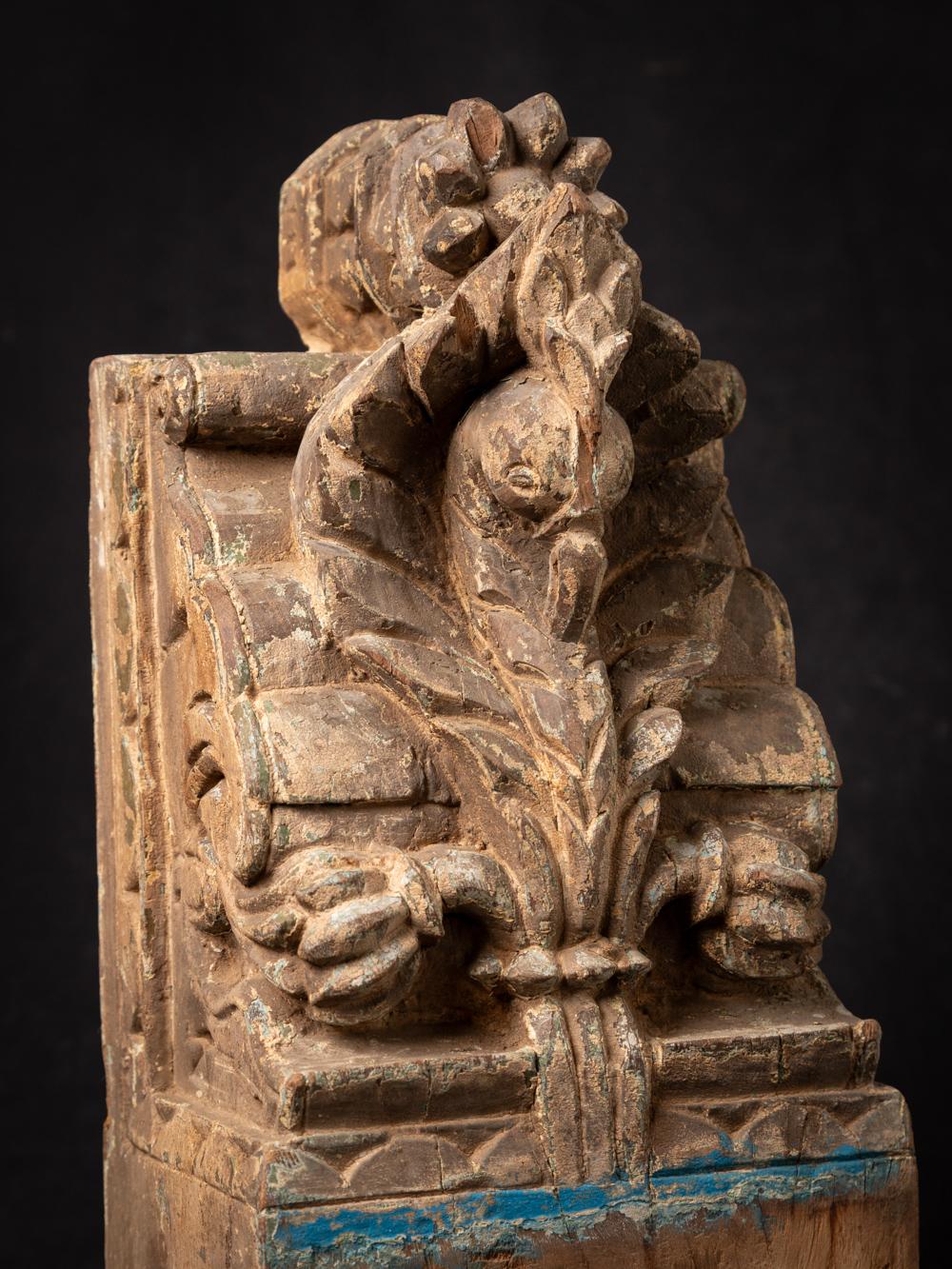 fragment de temple indien ancien en bois du 18ème siècle, originaire des Bouddhas d'origine en vente 1
