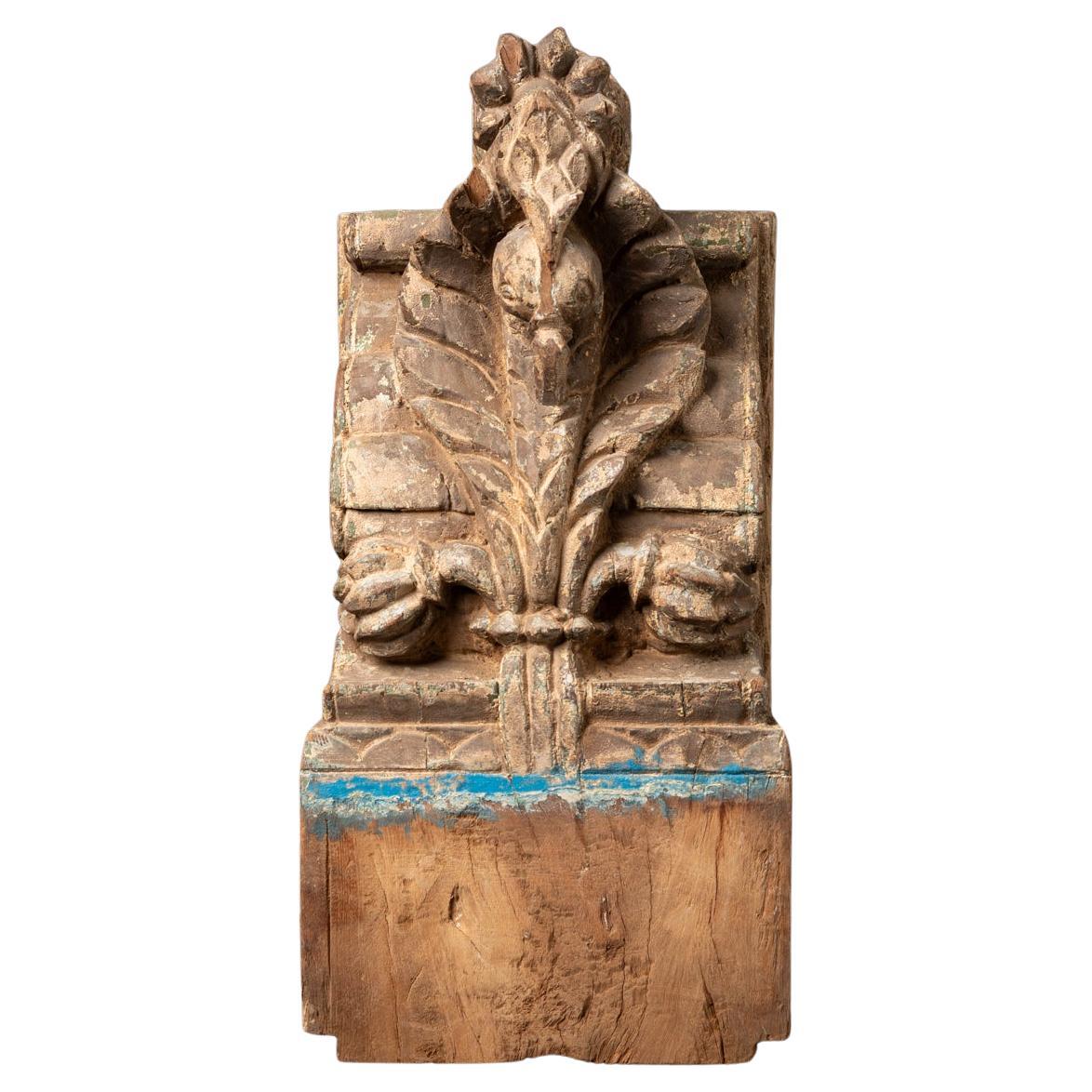 fragment de temple indien ancien en bois du 18ème siècle, originaire des Bouddhas d'origine en vente