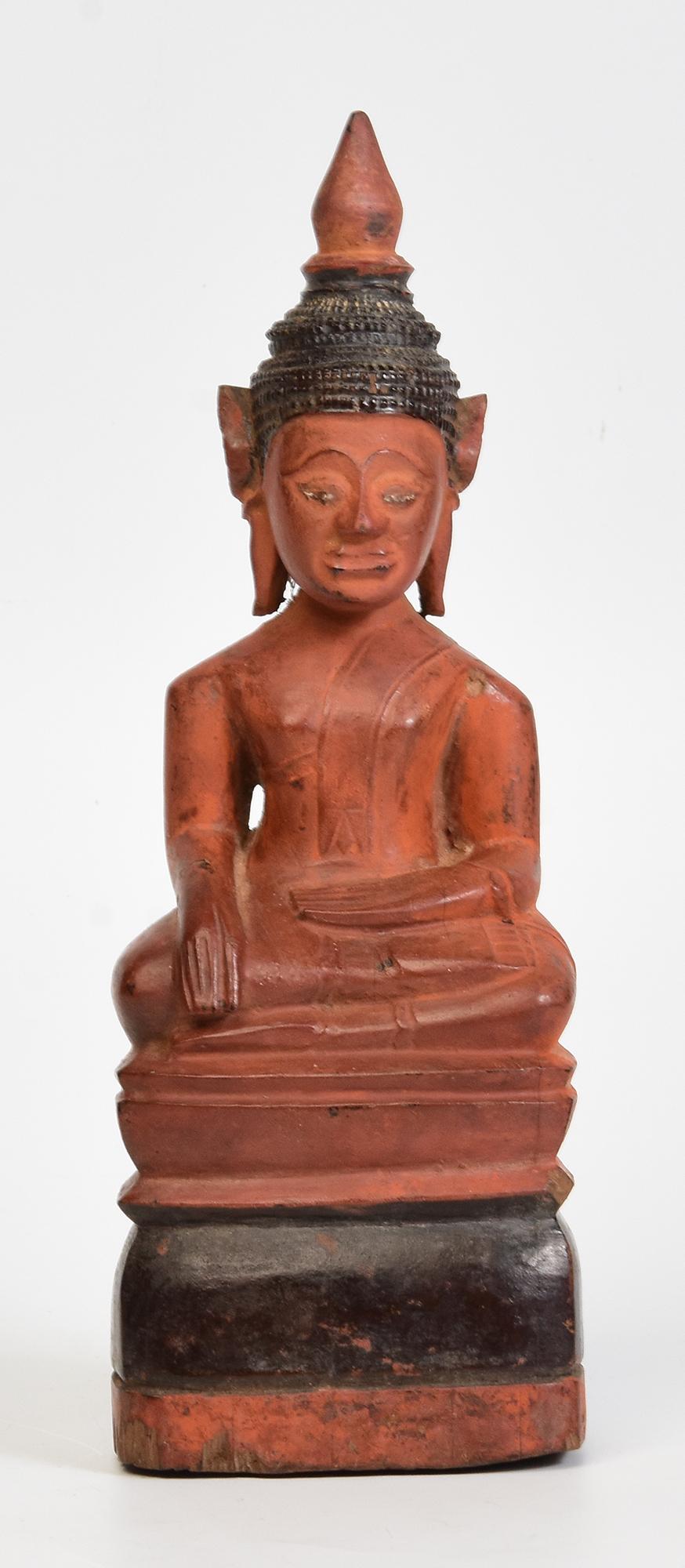 18. Jahrhundert, Antiker sitzender Buddha aus Khmer-Holz im Angebot 6