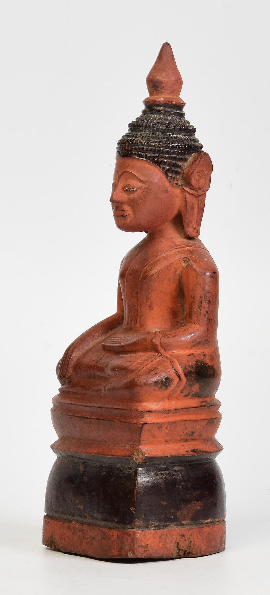 18th Century and Earlier 18th Century, Antique Khmer Wooden Seated Buddha For Sale