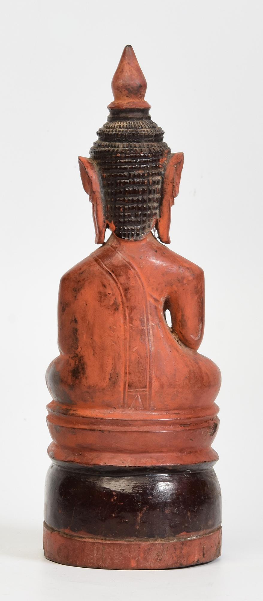 18. Jahrhundert, Antiker sitzender Buddha aus Khmer-Holz im Angebot 2