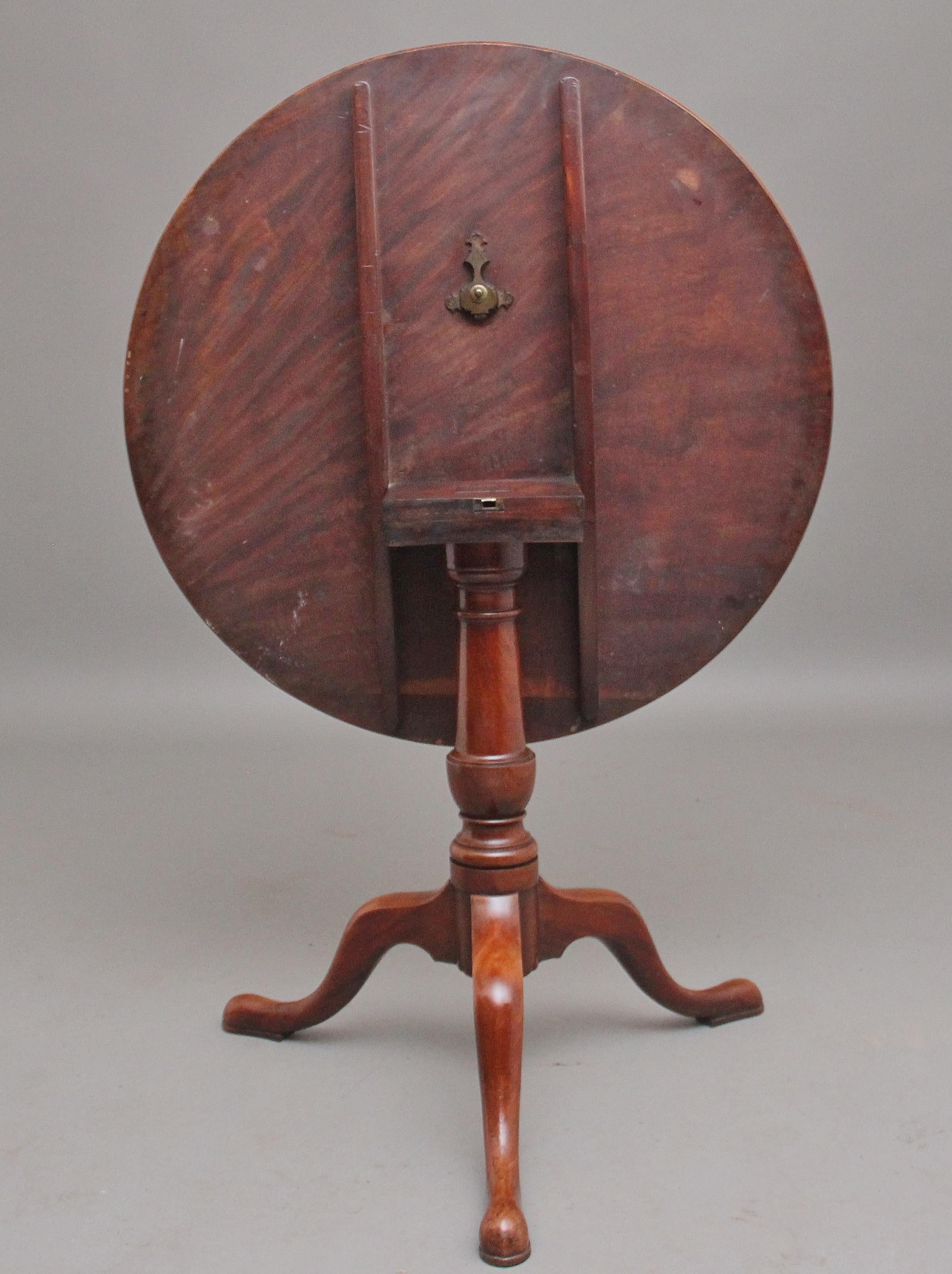 British 18th Century Antique Mahogany Tripod Table For Sale