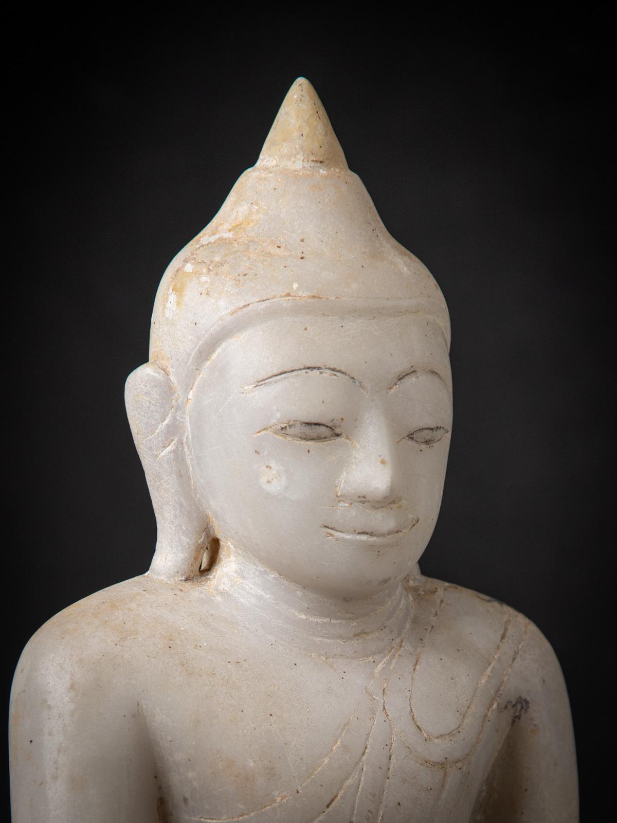 18th century Antique marble Burmese Buddha statue from Burma For Sale 7