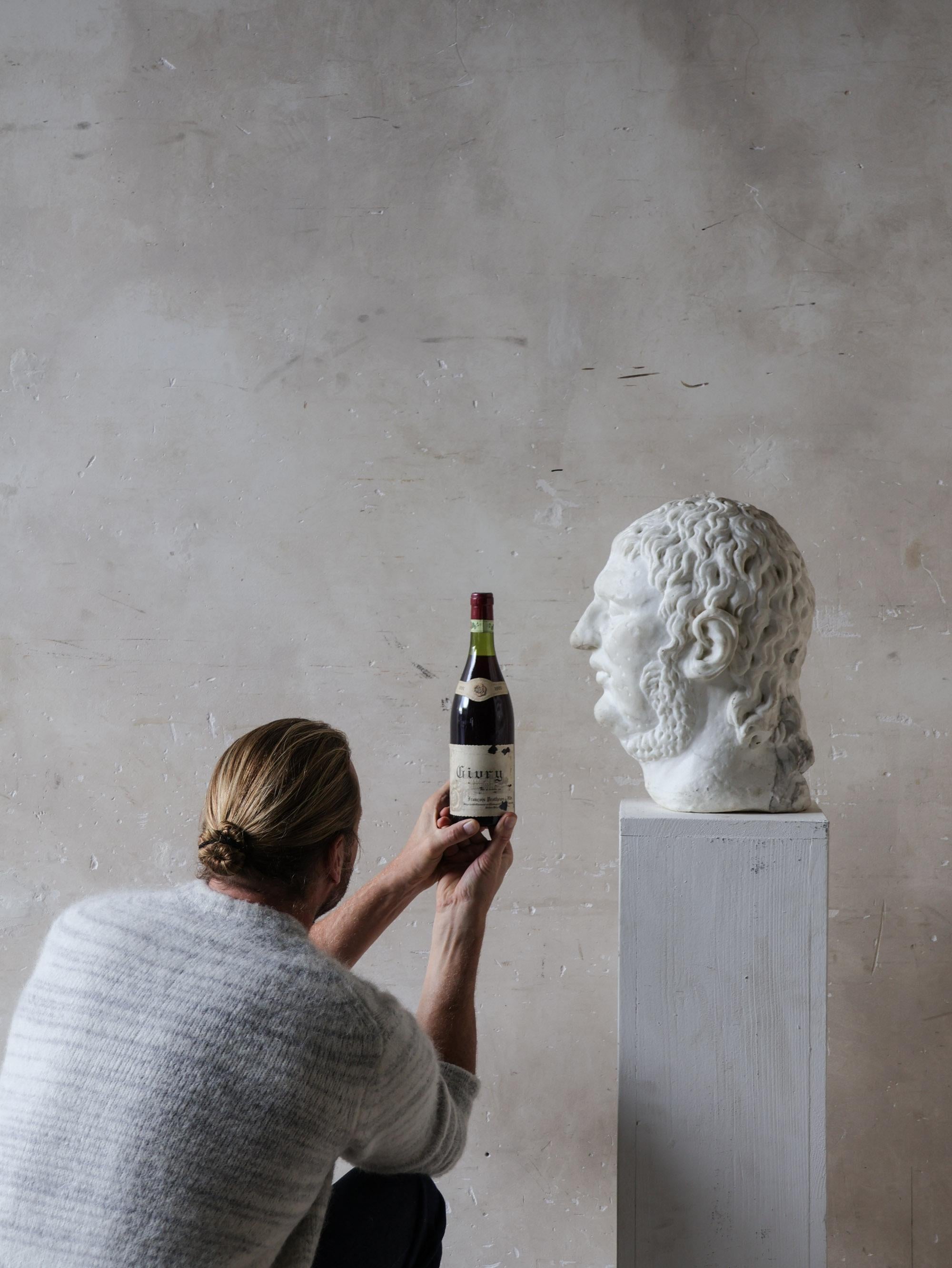 Fino al XVIII secolo Busto in marmo antico del XVIII secolo dell'imperatore Nero in vendita