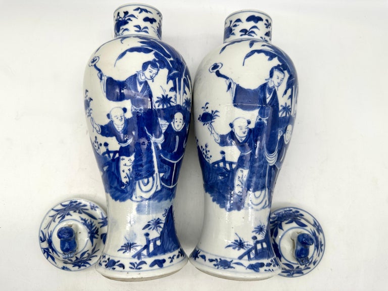18th Century Antique Pair of Chinese Blue and White Porcelain Jars and Covers For Sale 15