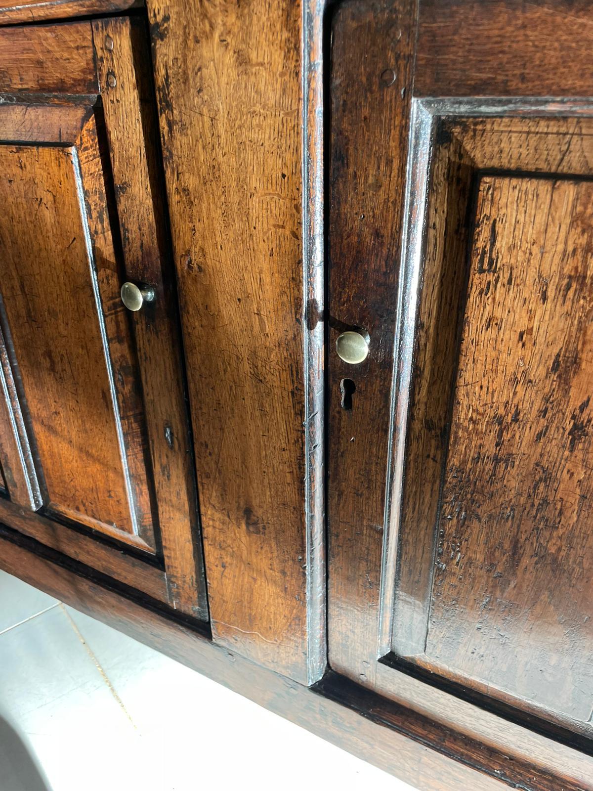 18th Century Antique Quality Oak Dresser Base In Good Condition For Sale In Suffolk, GB