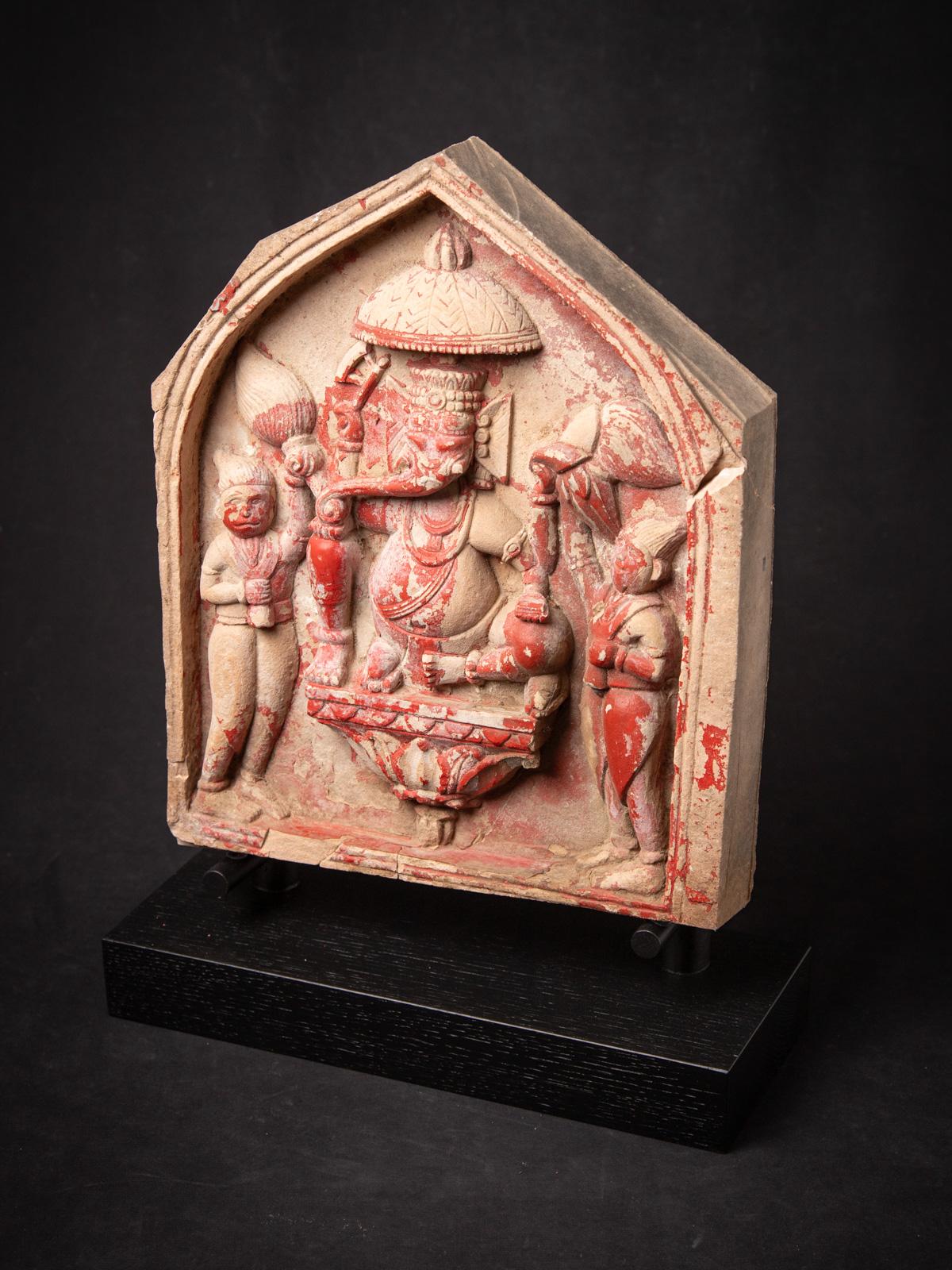 Birmano Statua antica di Ganesha in pietra arenaria del XVIII secolo proveniente dall'India in vendita