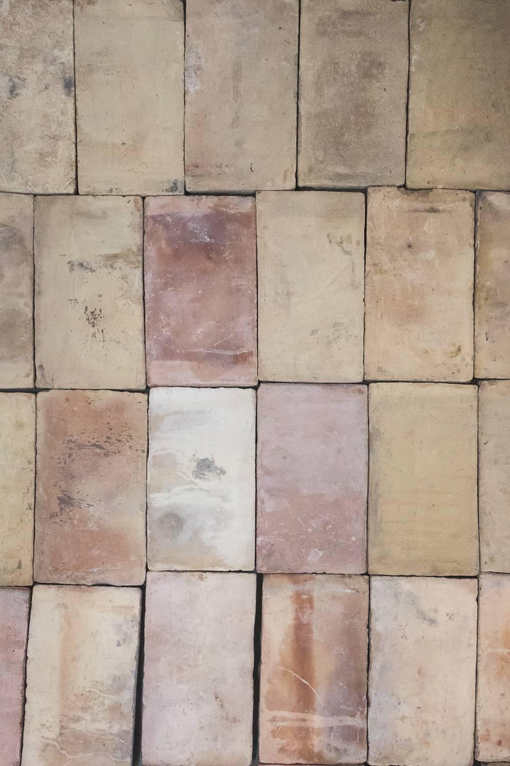 antiker Terrakotta-Bodenbelag aus dem 18 (Französisch) im Angebot